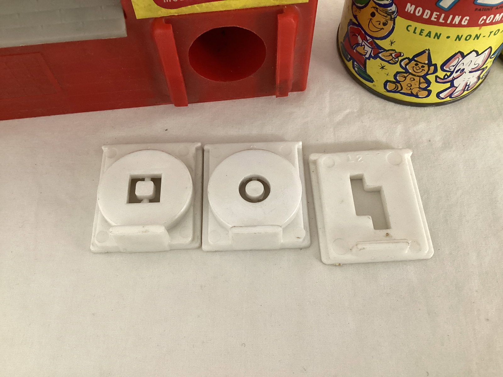 Vintage Play-Doh Fun Factory and Play-Doh Cans - 3