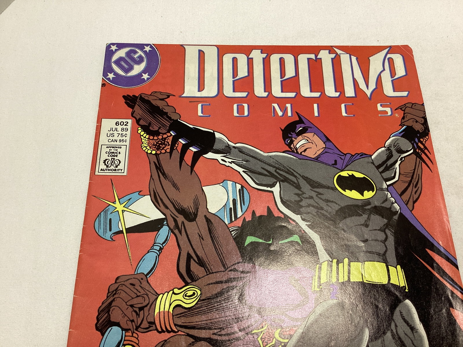 Detective Comics 602 DC Comic Book - 2