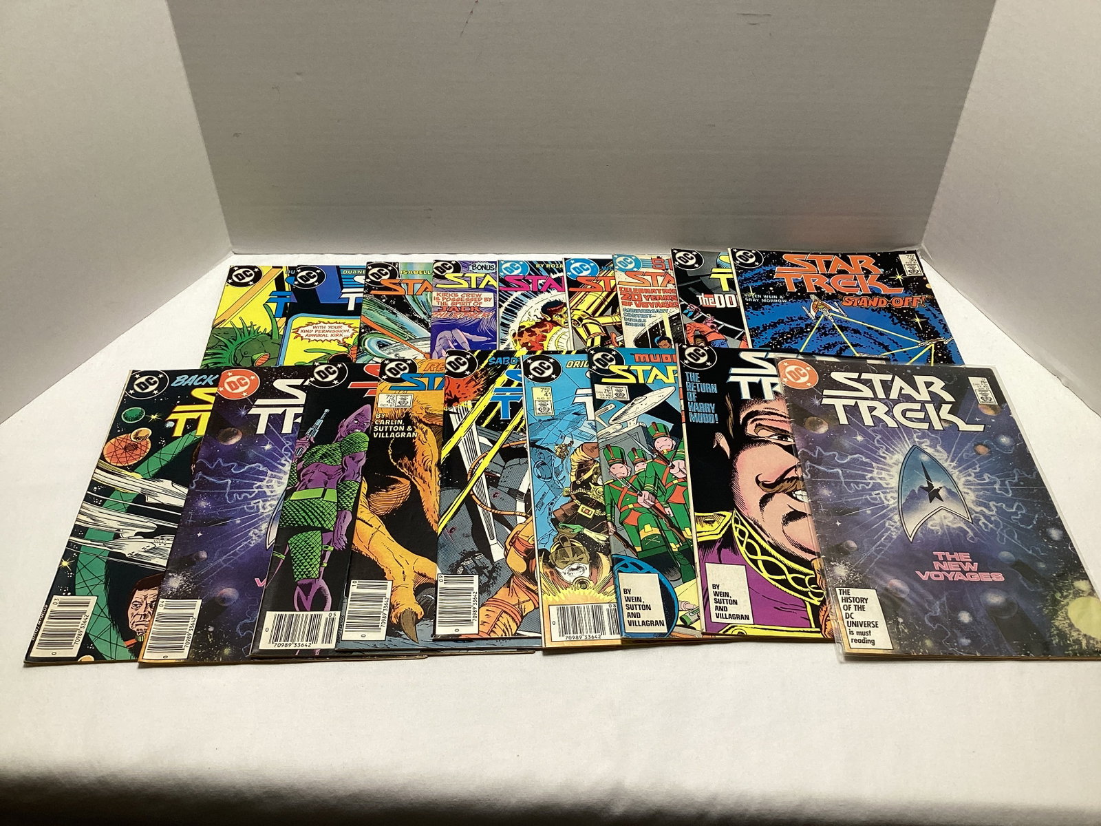 18 Star Trek DC Comic Books (1 of 5)