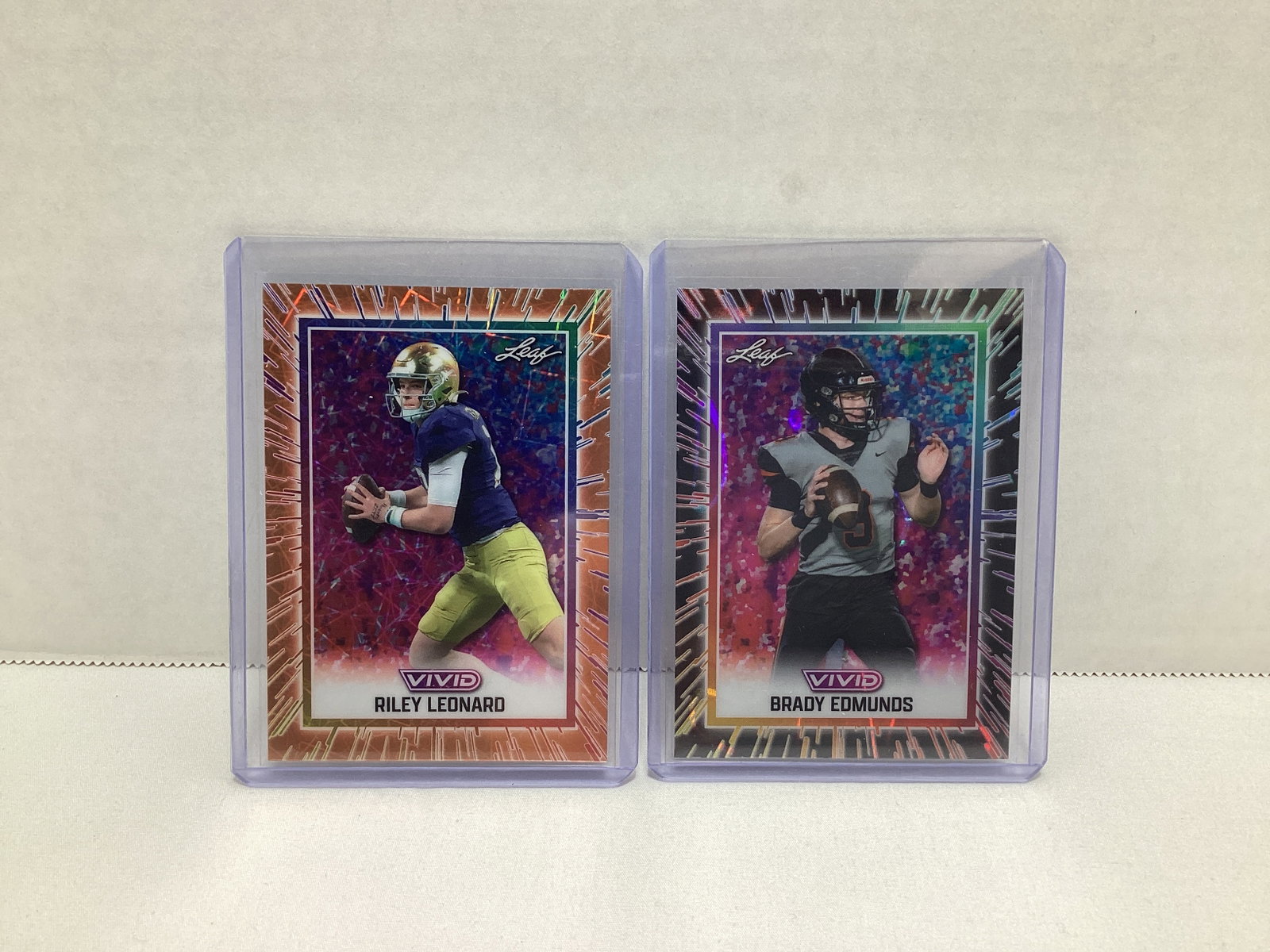 Two Leaf Vivid 1/1 Football Cards: .
