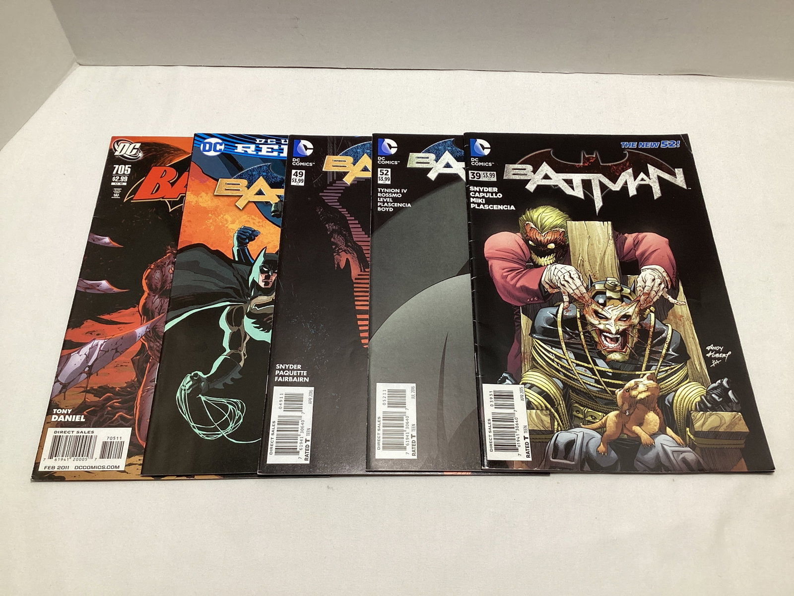 Five Batman DC Comic Books: .