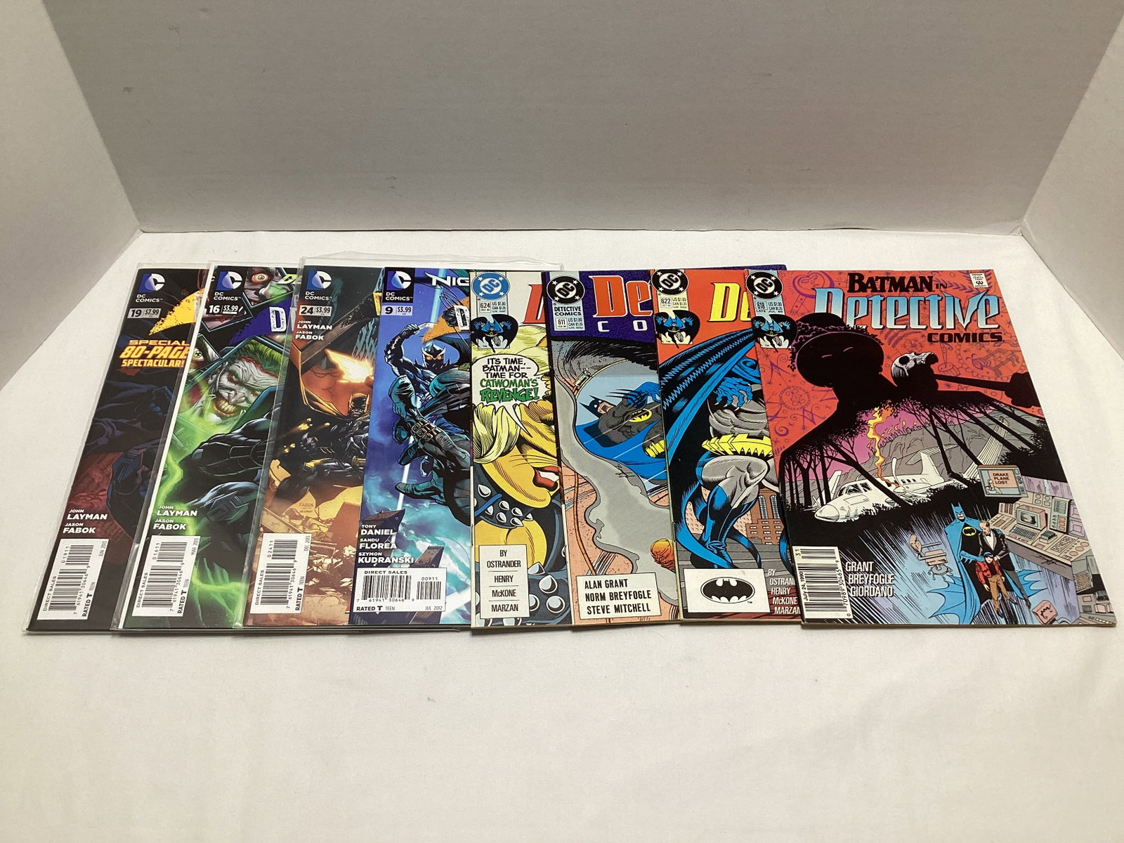 Eight Detective Comics DC Batman Comic Books: .