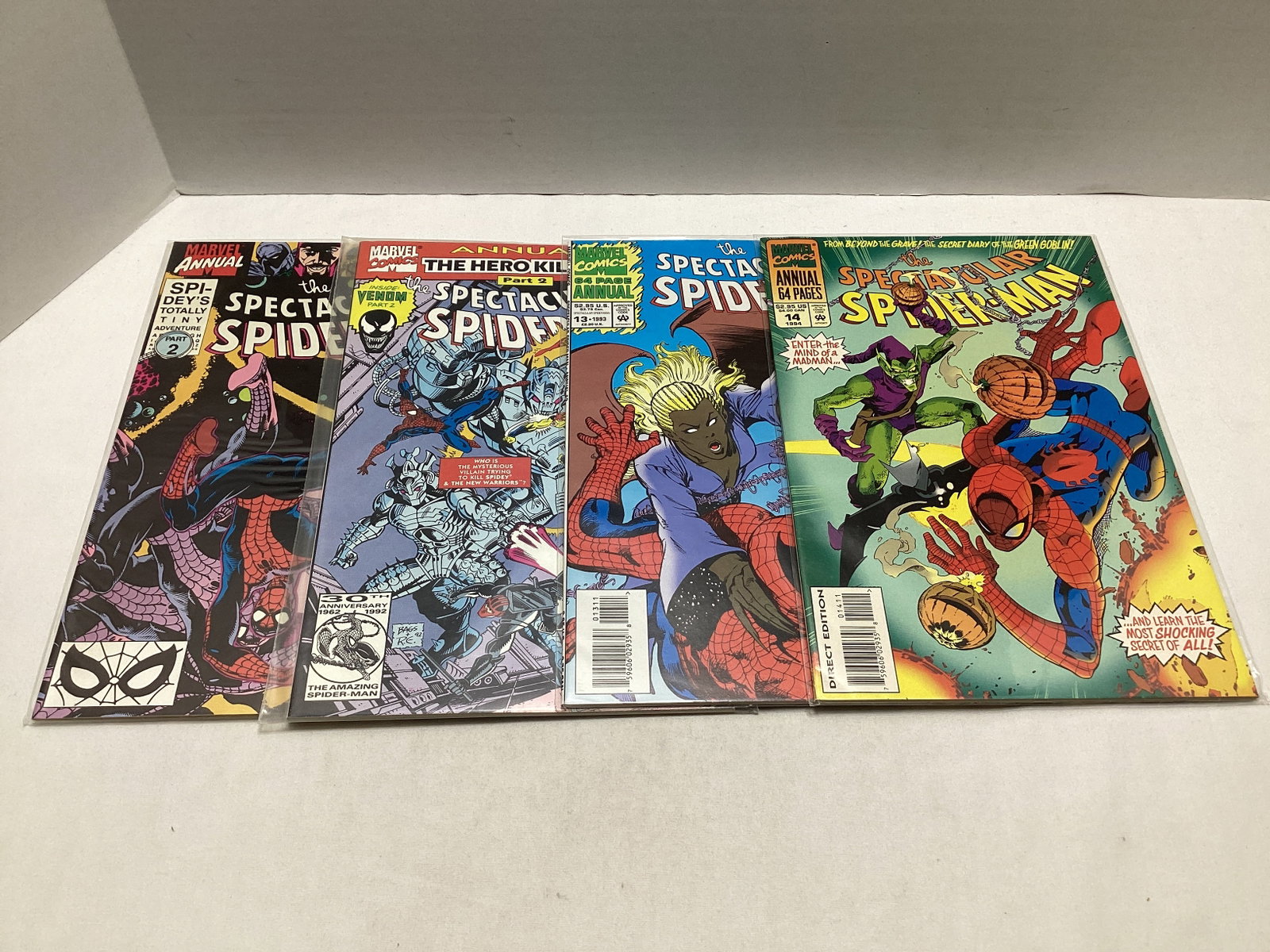 Four Spectacular Spider-Man Annual Marvel Comic Books (1 of 3)