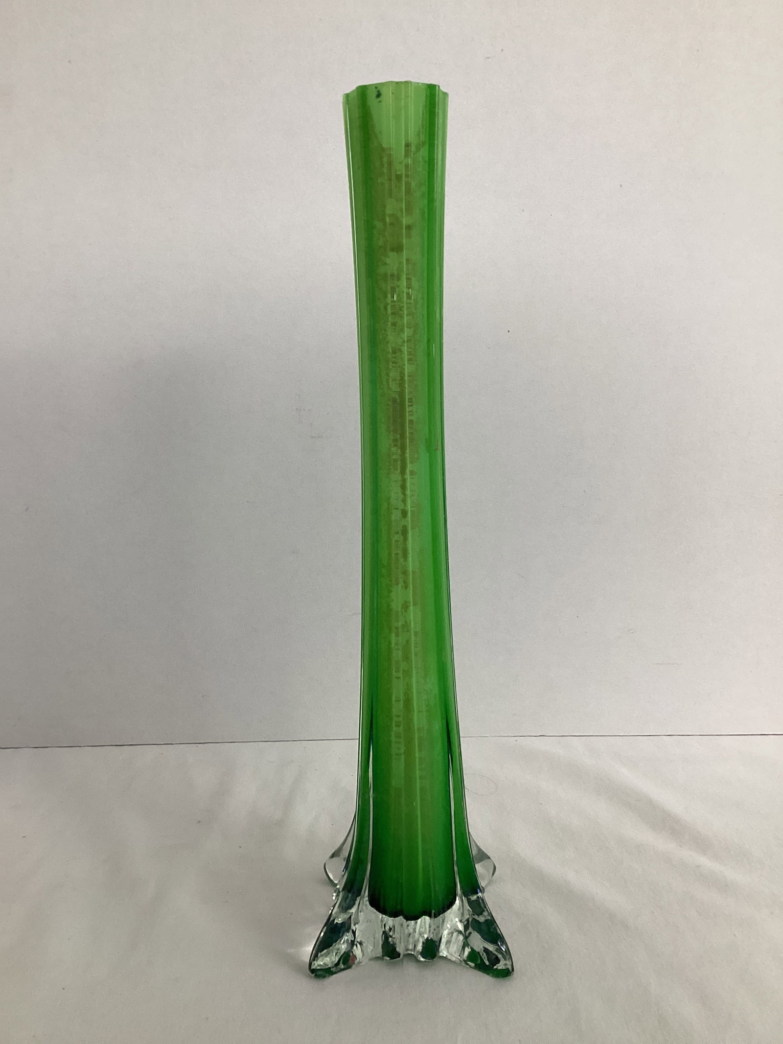 Green Glass Vase (1 of 5)