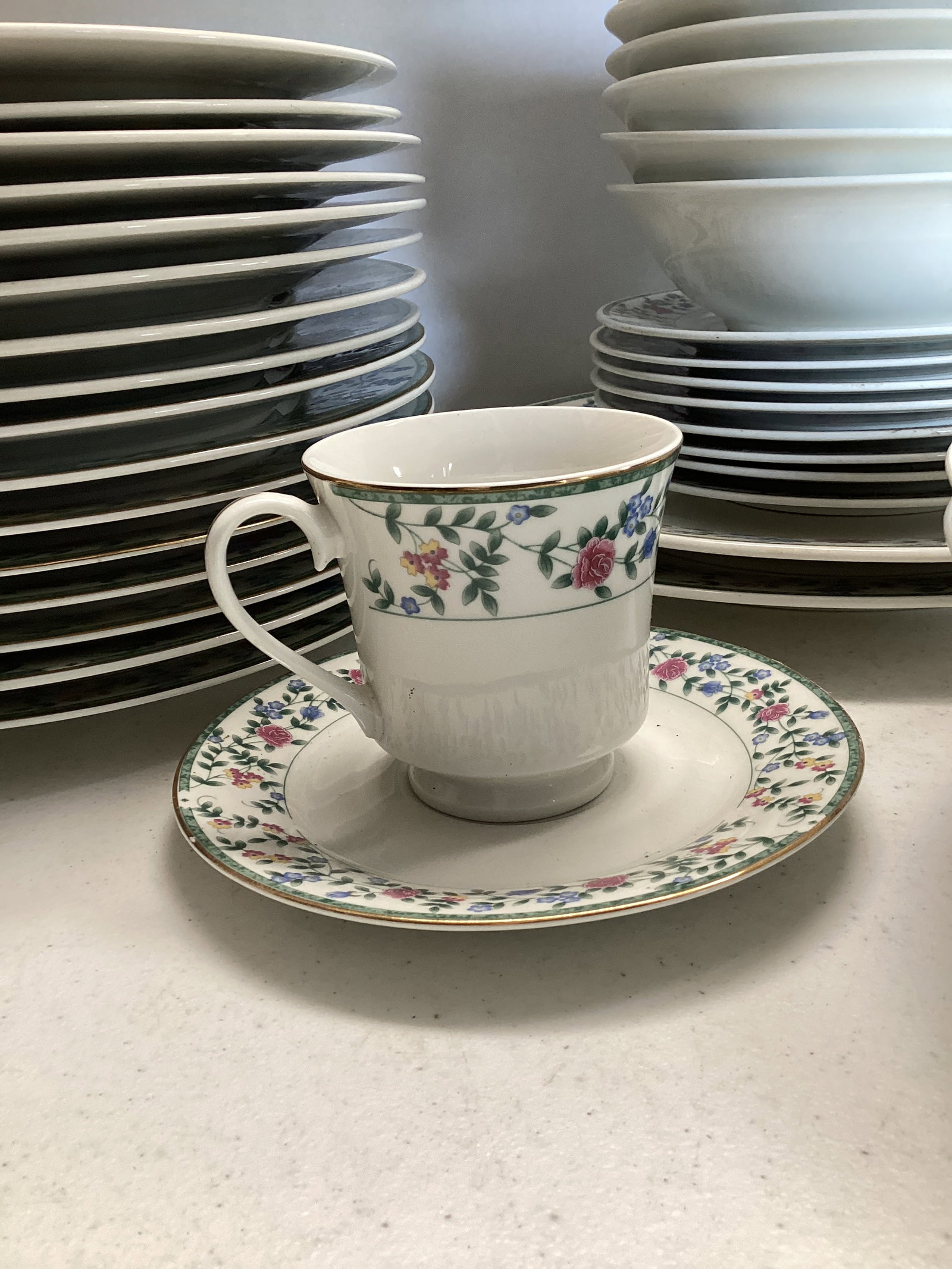 48 Pieces of China Pearl Stoneware Dishes - 7