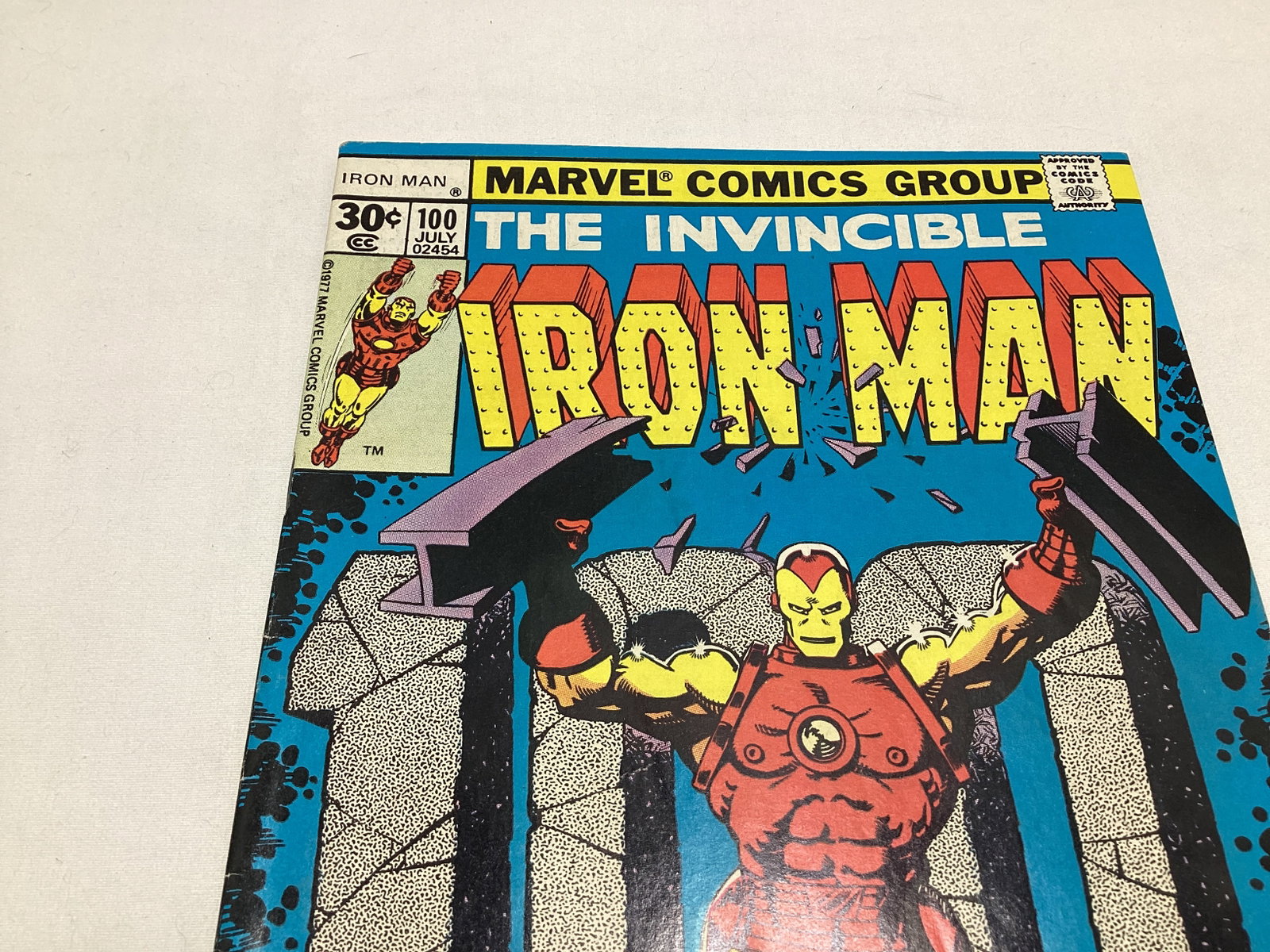 Iron Man 100 Marvel Comic Book - 2
