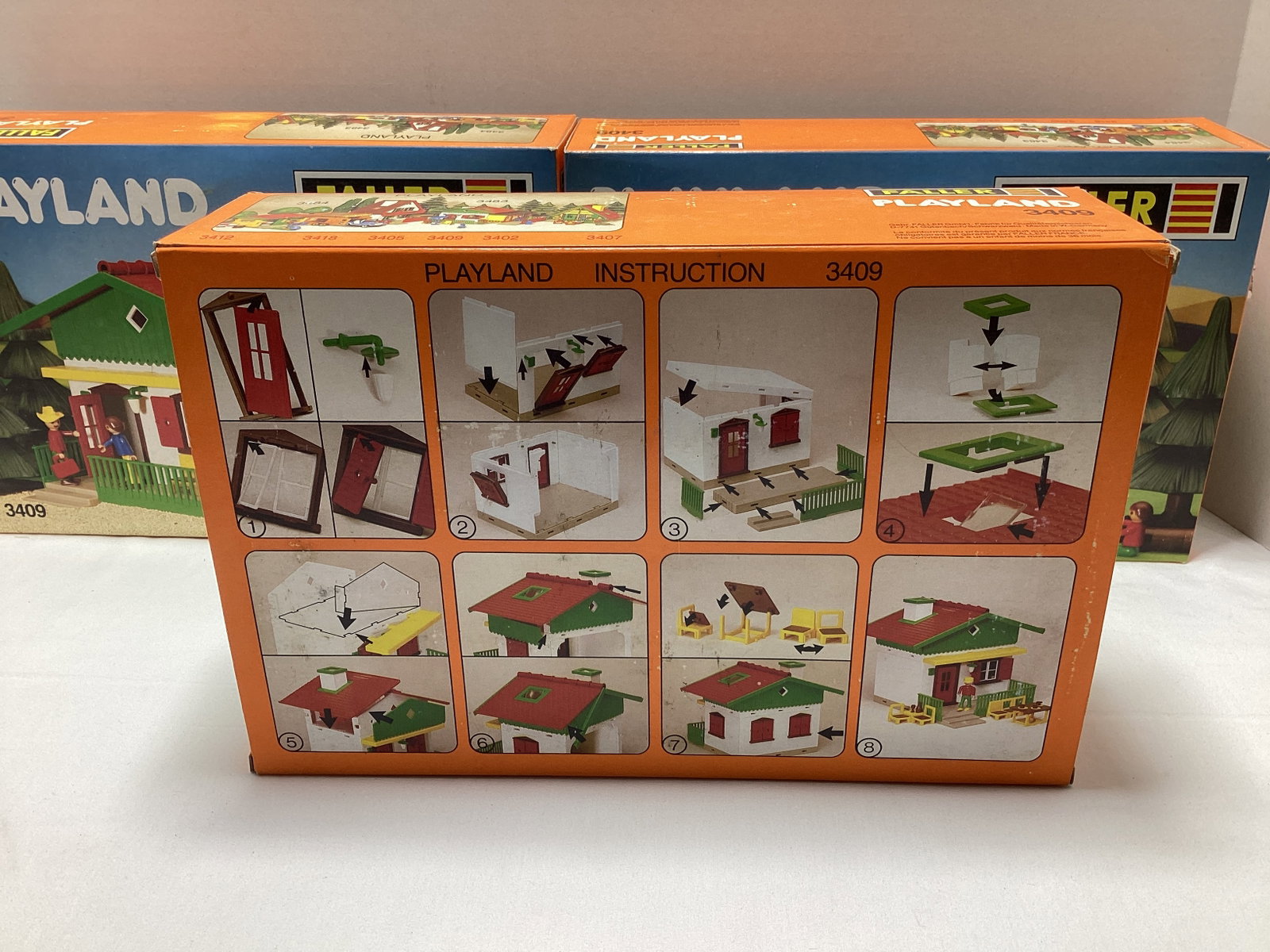 Three Faller Playland 3409 Country House Playsets - 3
