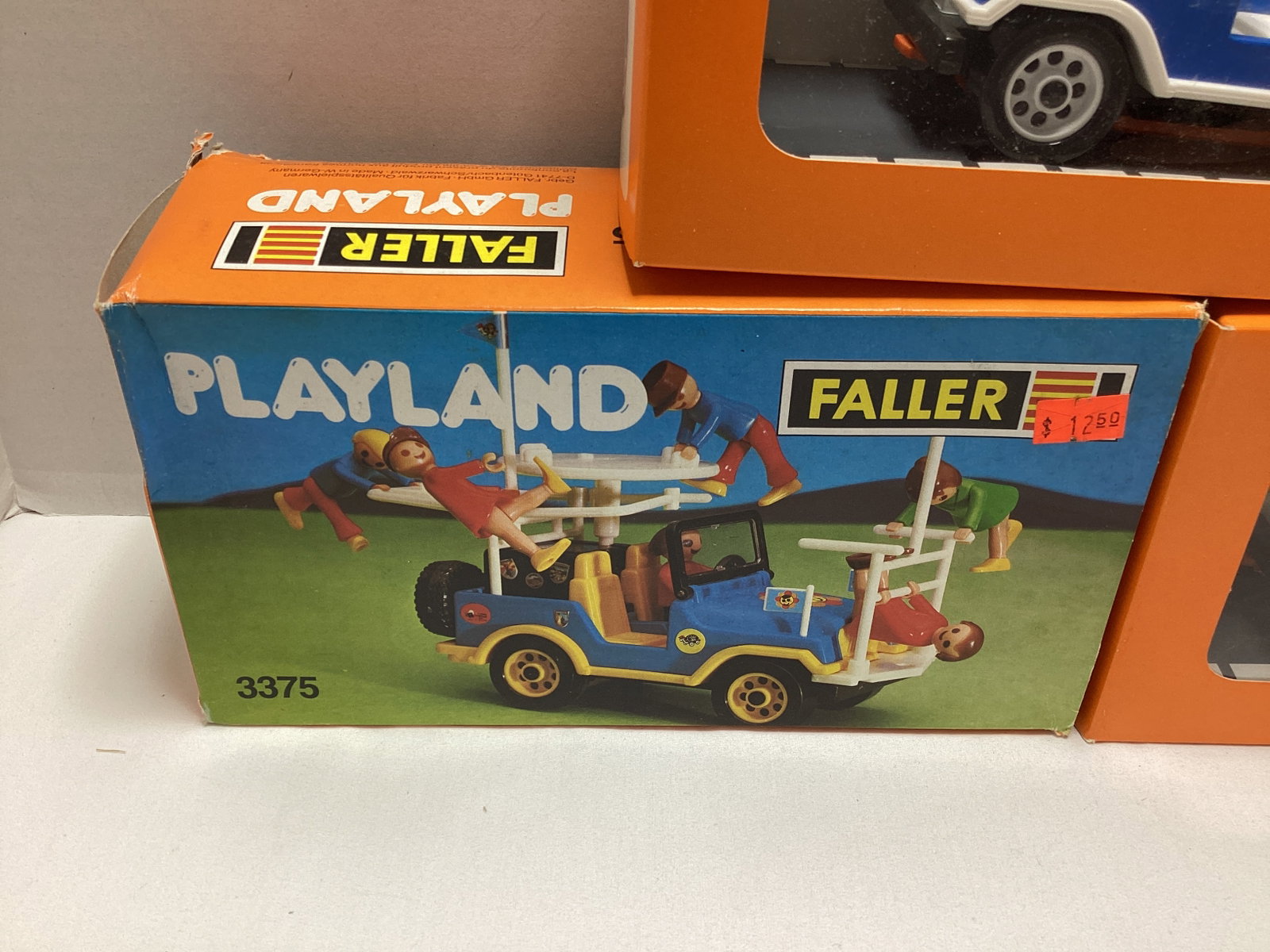 Three Faller Autoland Vehicles - 4