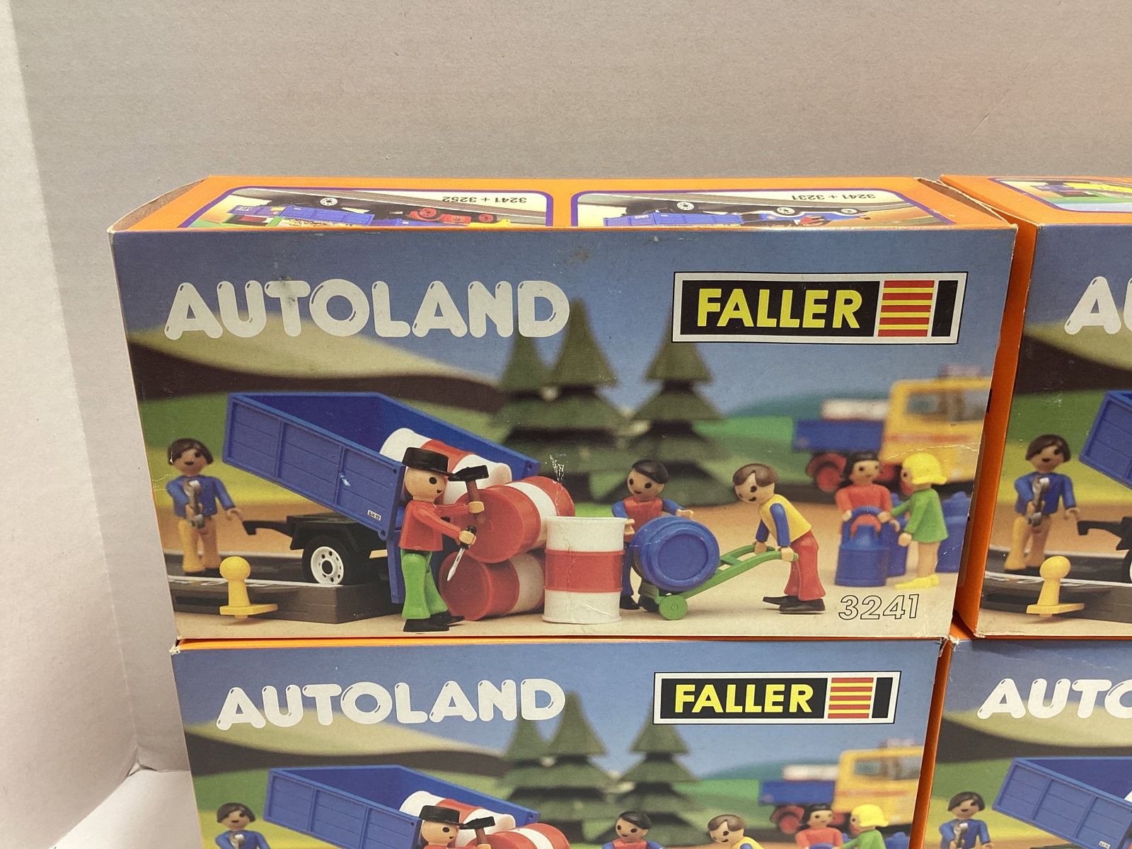 Four Faller Autoland 3241 Barrel Trailer Playsets - 2