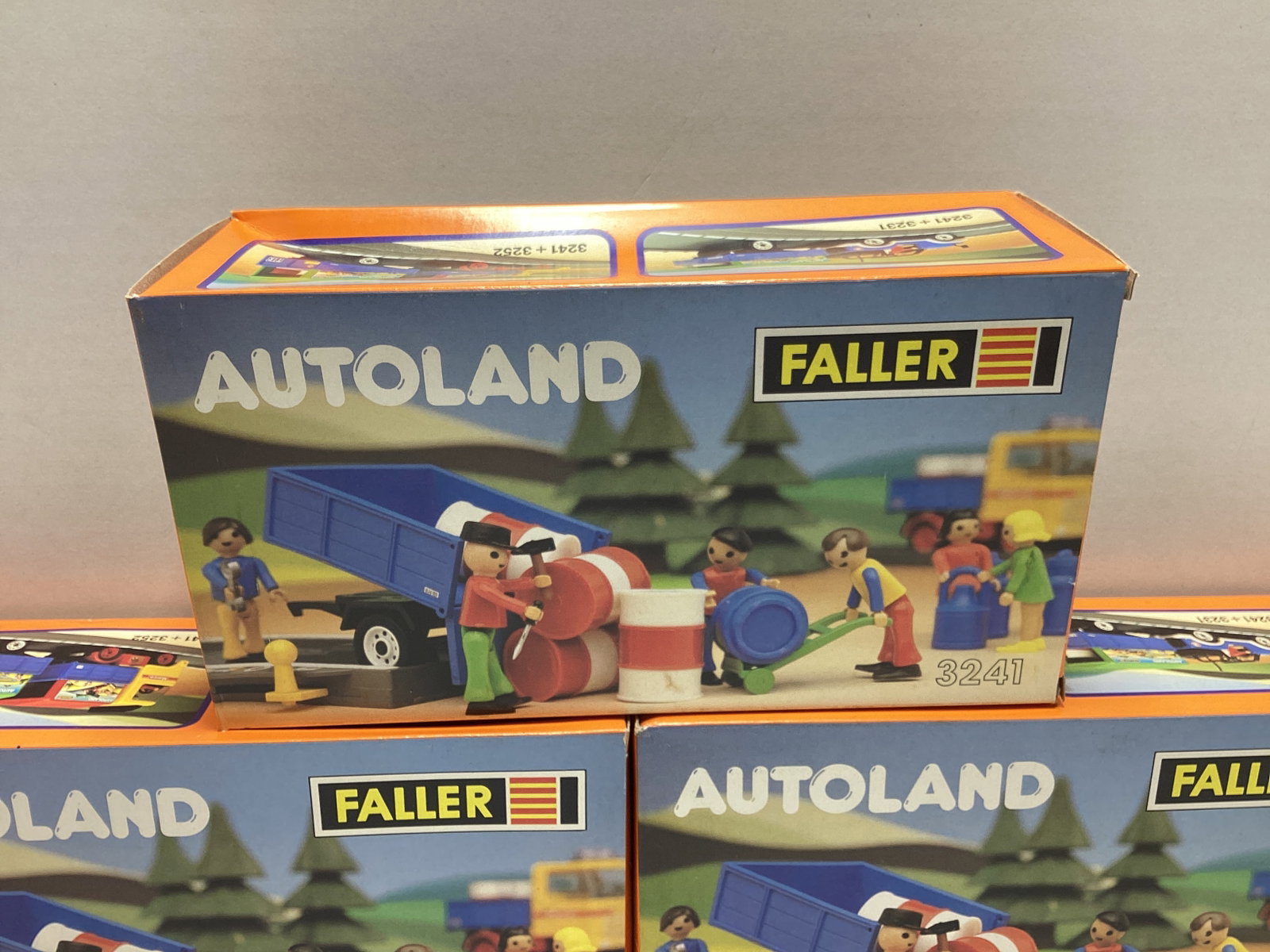 Three Faller Autoland 3241 Barrel Trailer Playsets - 2