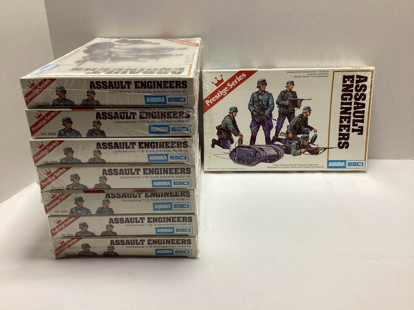 Eight Aurora ESCI Prestige Series Sealed Assault Engineers 6303 Model Kits: German Combat Engineer Team, 1:35 scale