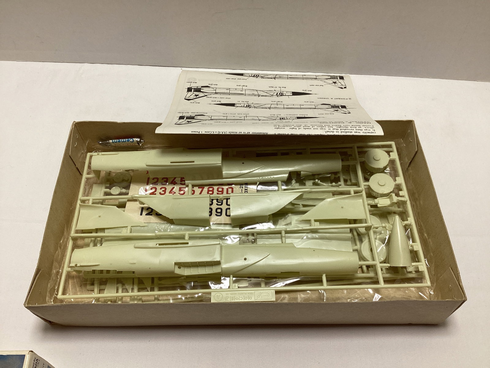 Foxbat USSR Mig-25 Fighter Jet 1:72 Scale Model Kit - 5
