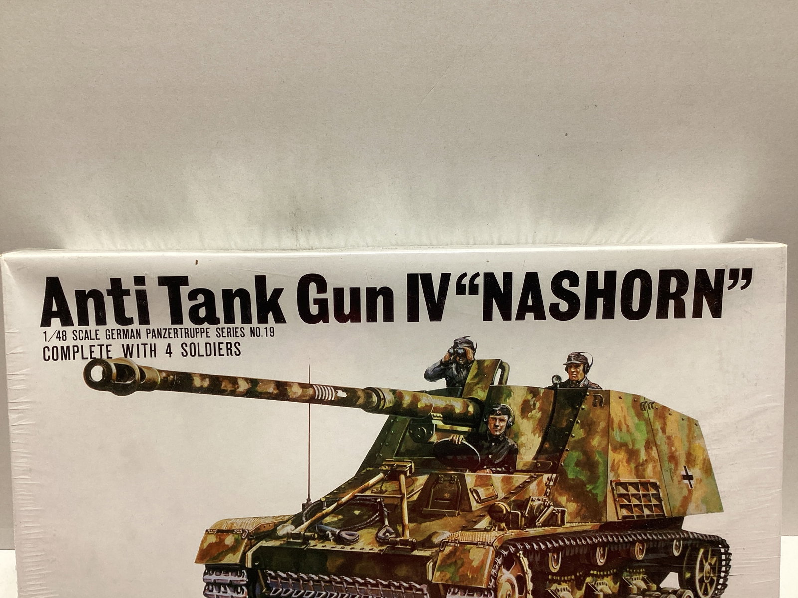 Bandai Anti Tank Gun IV "Nashorn" German 1:48 Scale Sealed Military Model - 2