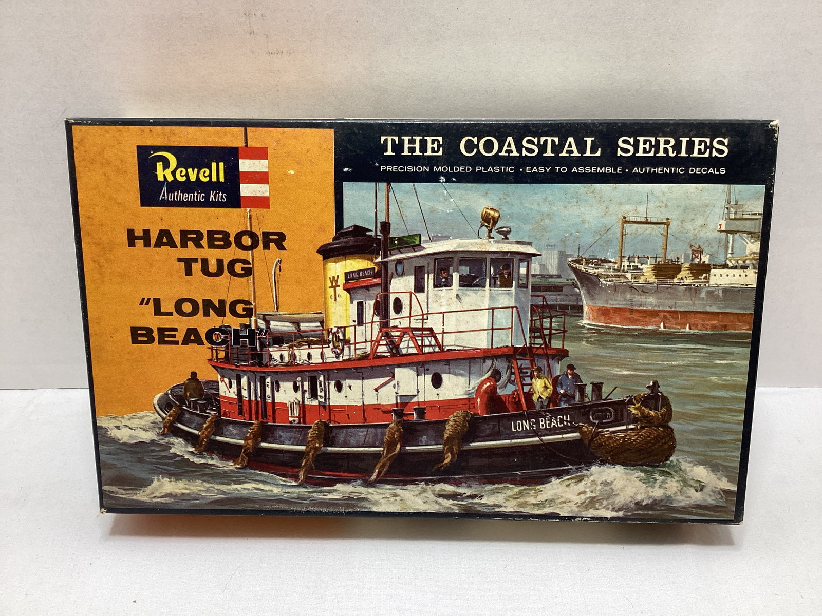 Revell Harbor Tug Long Beach Model Kit: open box, unsure if complete