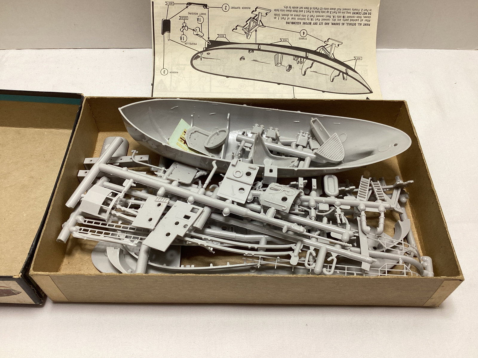Revell Harbor Tug Long Beach Model Kit - 3