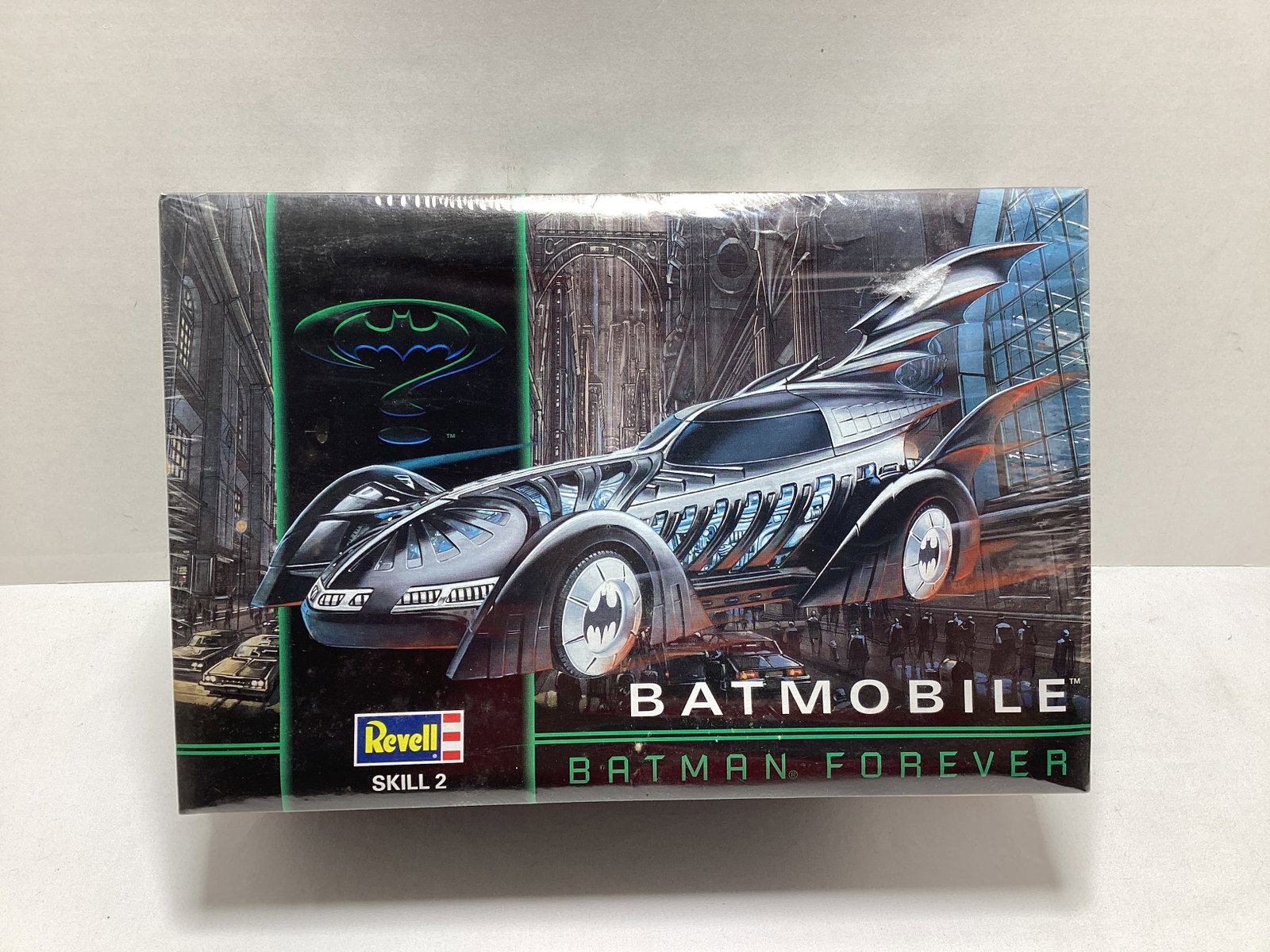 Revell Batman Forever Batmobile Sealed 1:25 Scale Model Kit: .