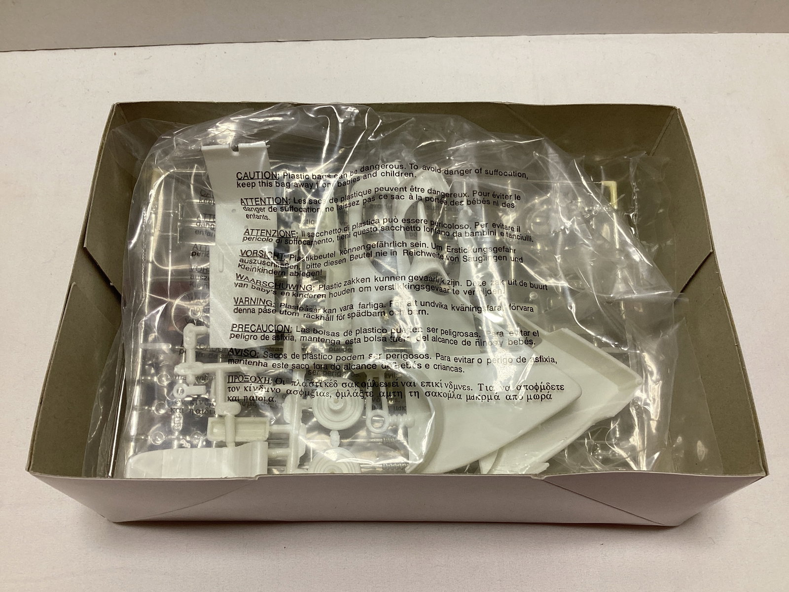MPC Taco Trike 1:25 Scale Model Kit - 4