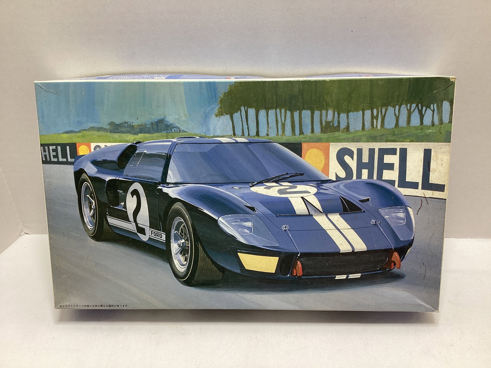 Fujimi Ford GT40 Mk. II 1966 Lemans 1:24 Scale Model Kit: open box, unsure if complete