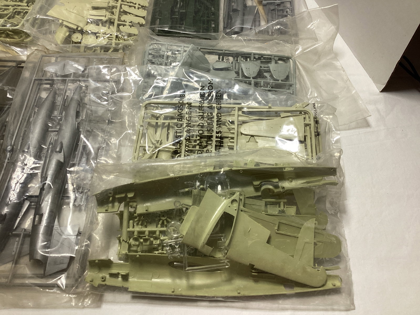 Military Model Kits - 5