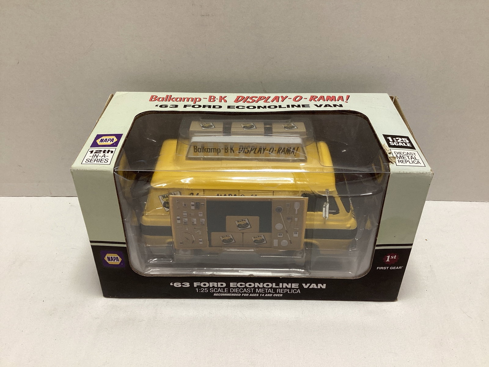 1st Gear Napa 1963 Ford Econoline Van 1:25 Scale Diecast: .