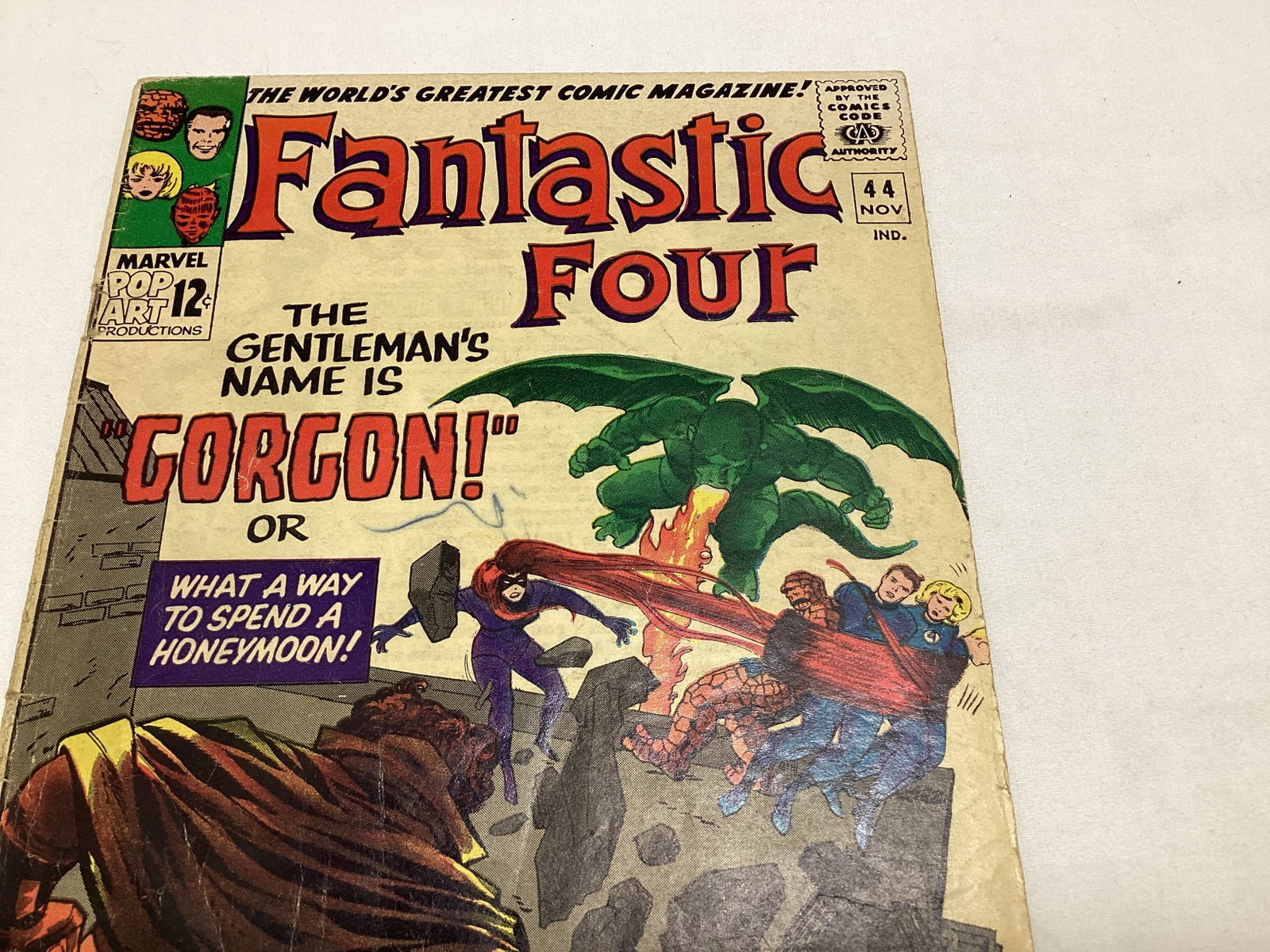 Fantastic Four 44 Marvel Comic Book - 3