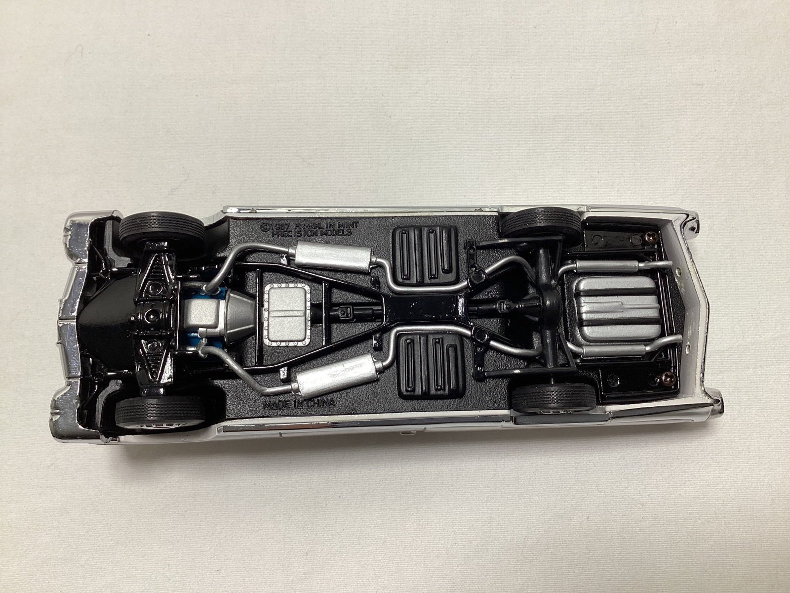 Franklin Mint 1959 Cadillac Eldorado Convertible 1:43 Scale Diecast - 4