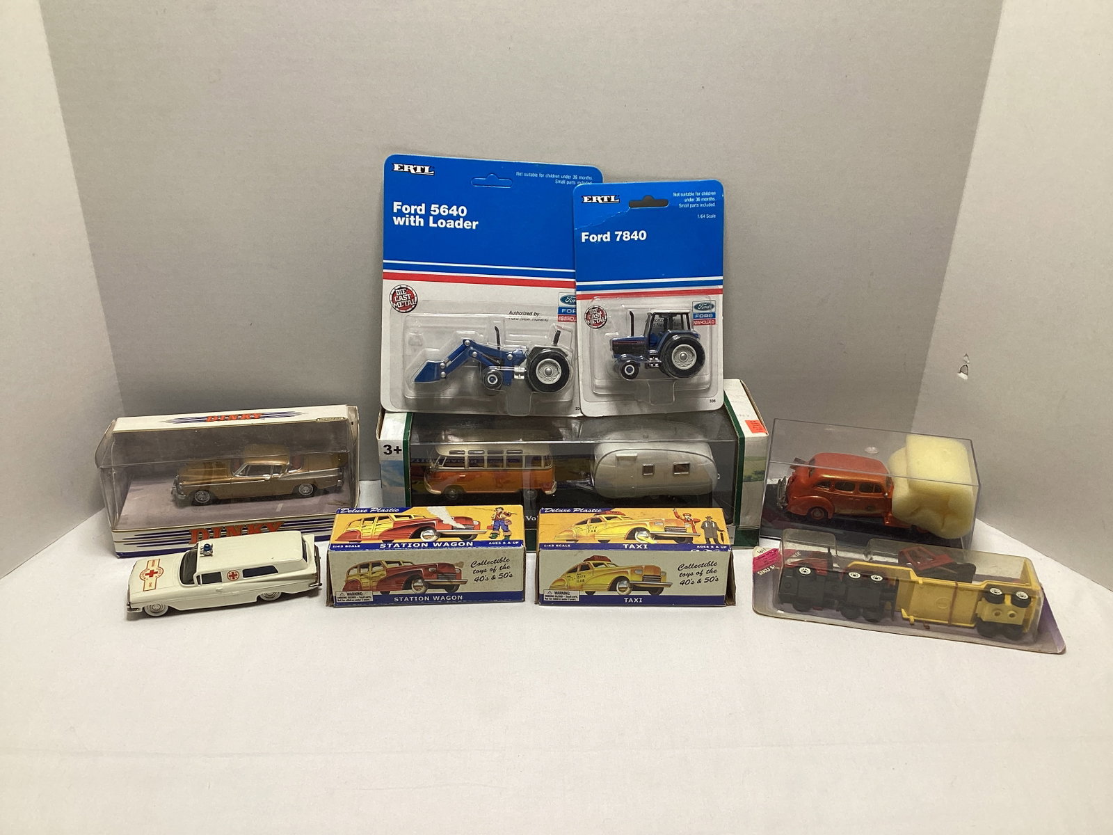 Model Cars and Tractors: .
