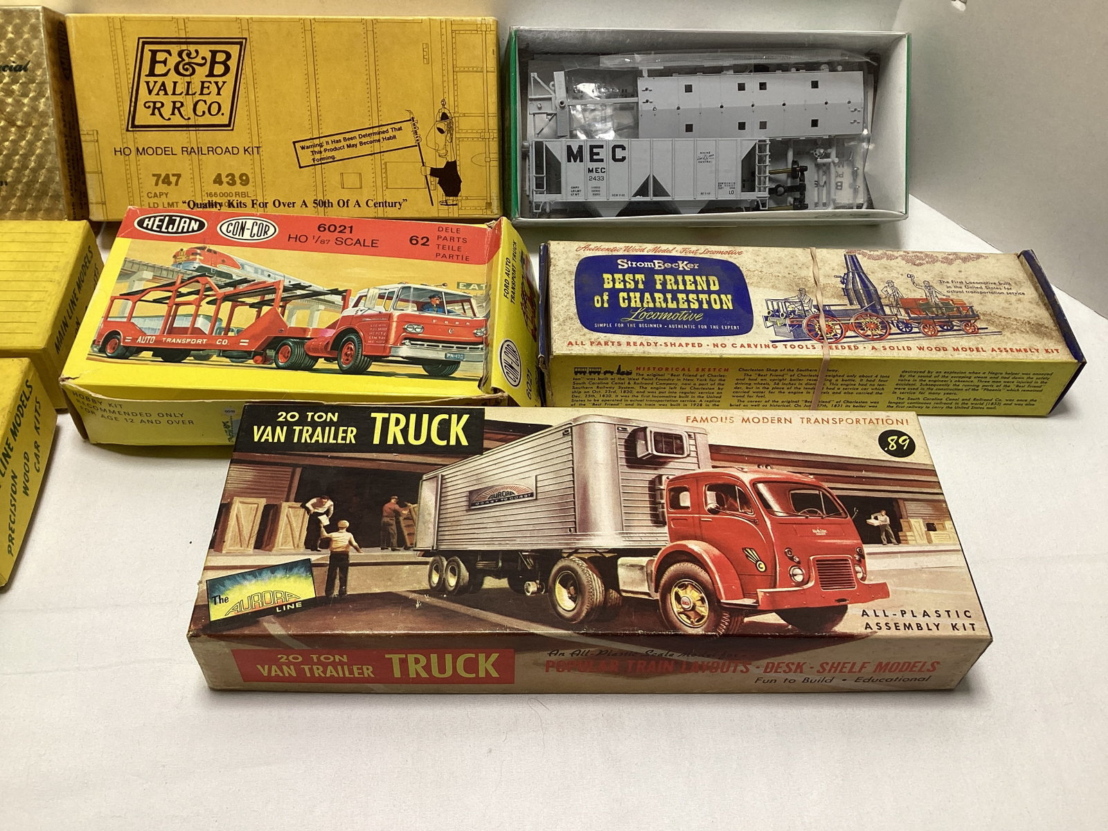 HO Scale Model Trains and Vehicles - 2