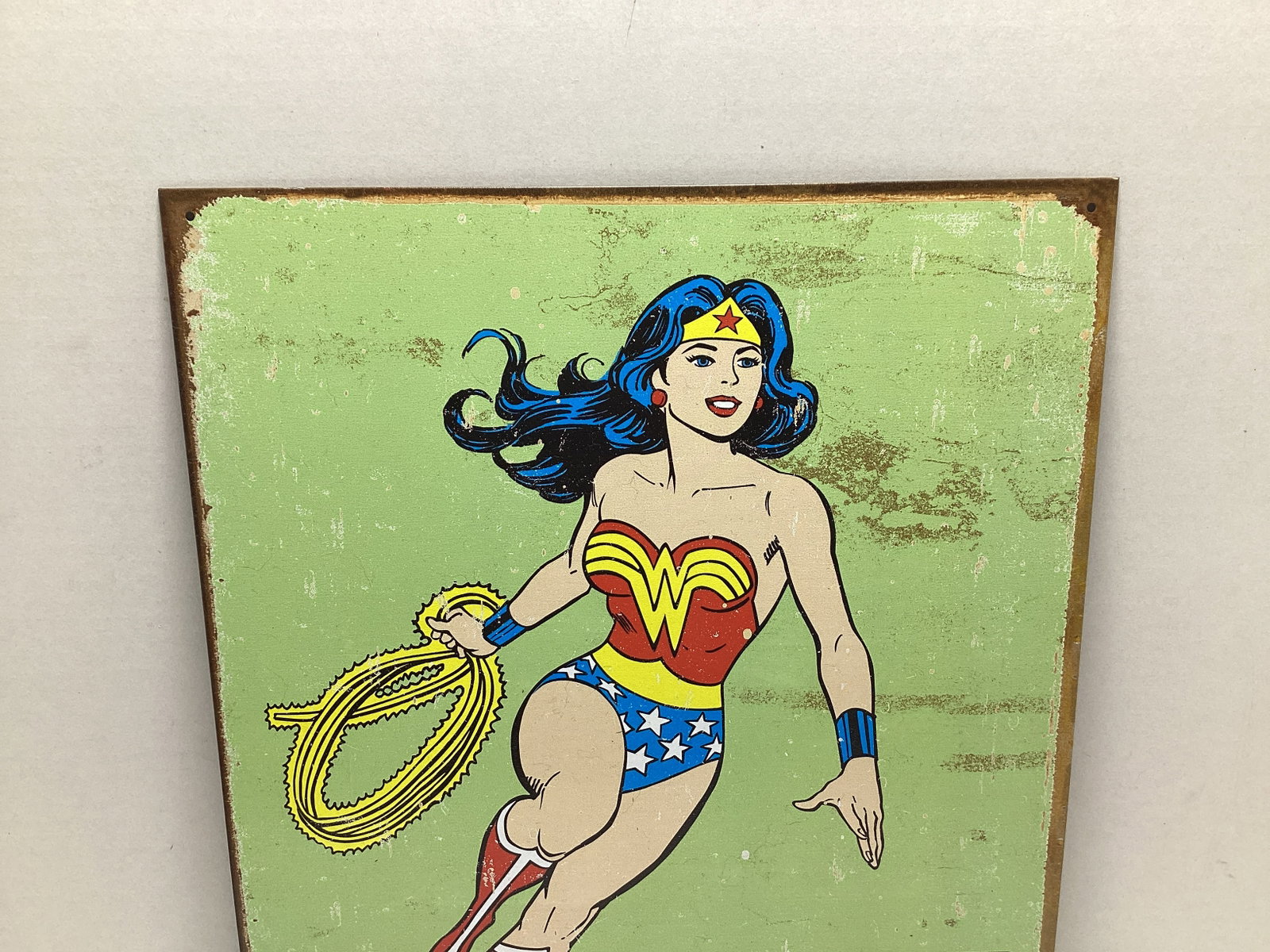 Wonder Woman Metal Sign - 2
