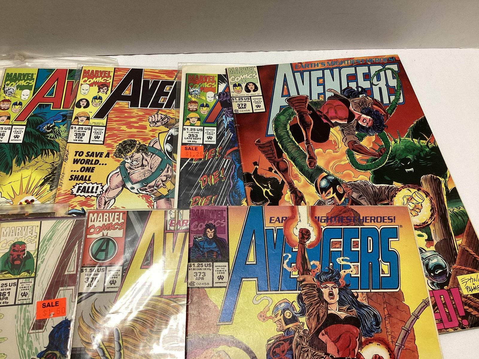 12 Avengers Marvel Comic Books - 4