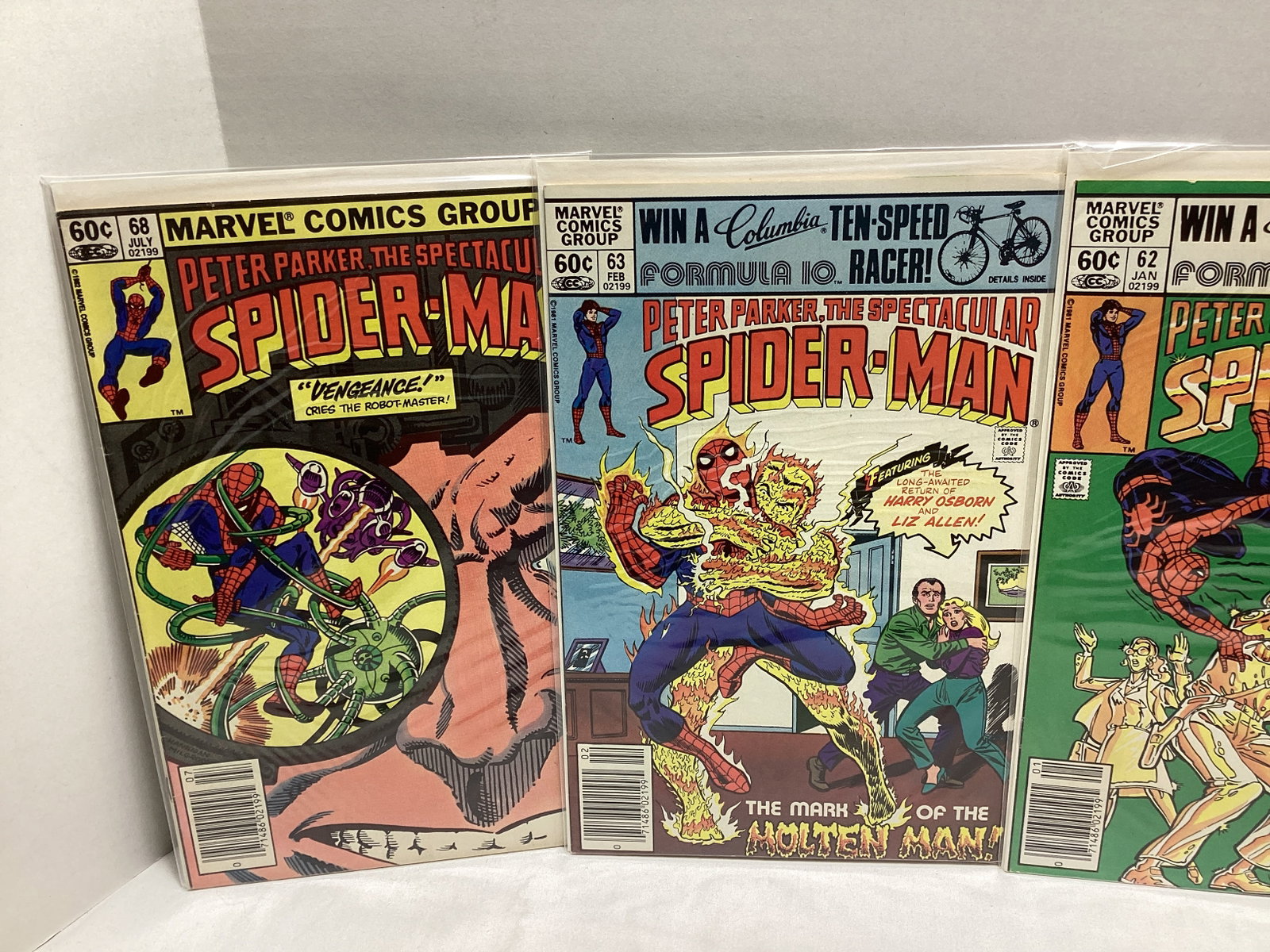 Four Peter Parker Spectacular Spider-Man Marvel Comic Books - 2