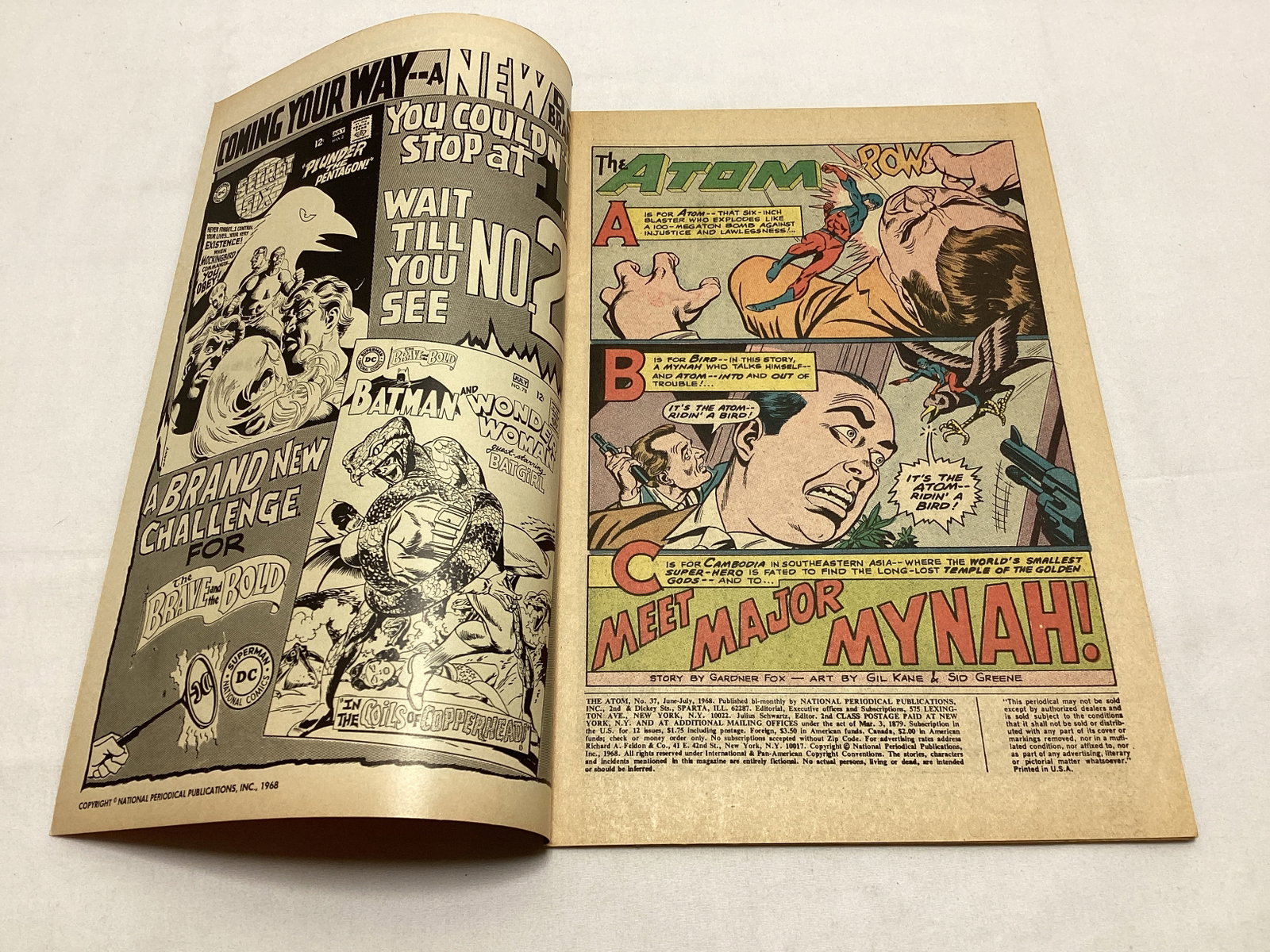 The Atom 37 DC Comic Book - 6