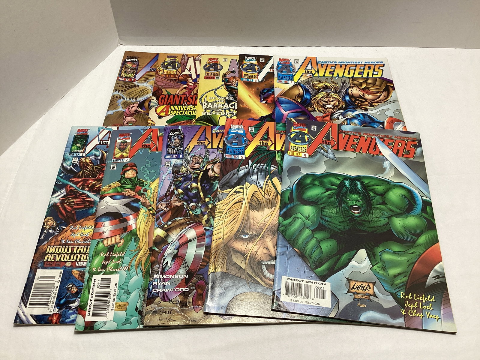10 Avengers Marvel Comic Books (1 of 6)