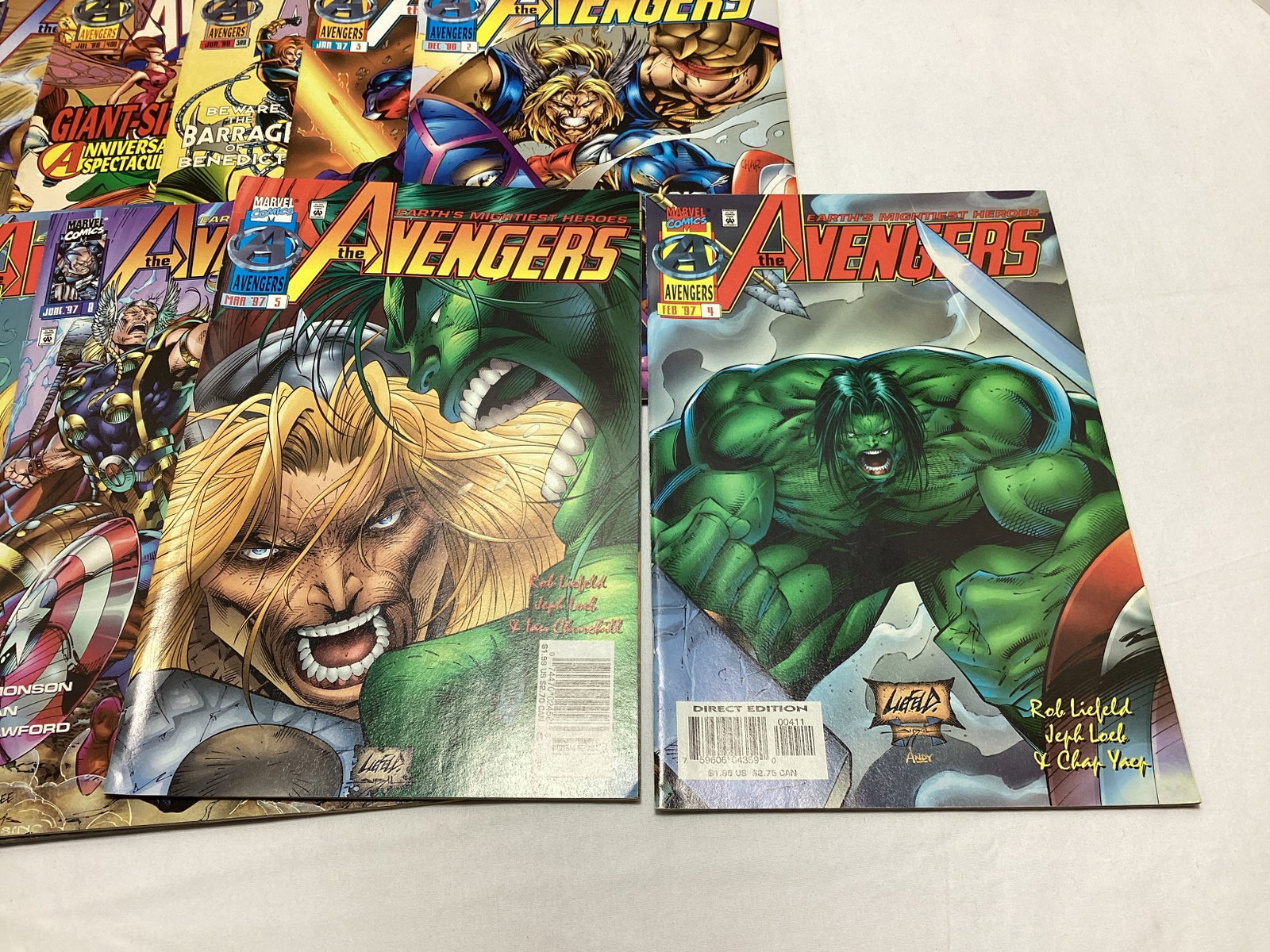 10 Avengers Marvel Comic Books - 2