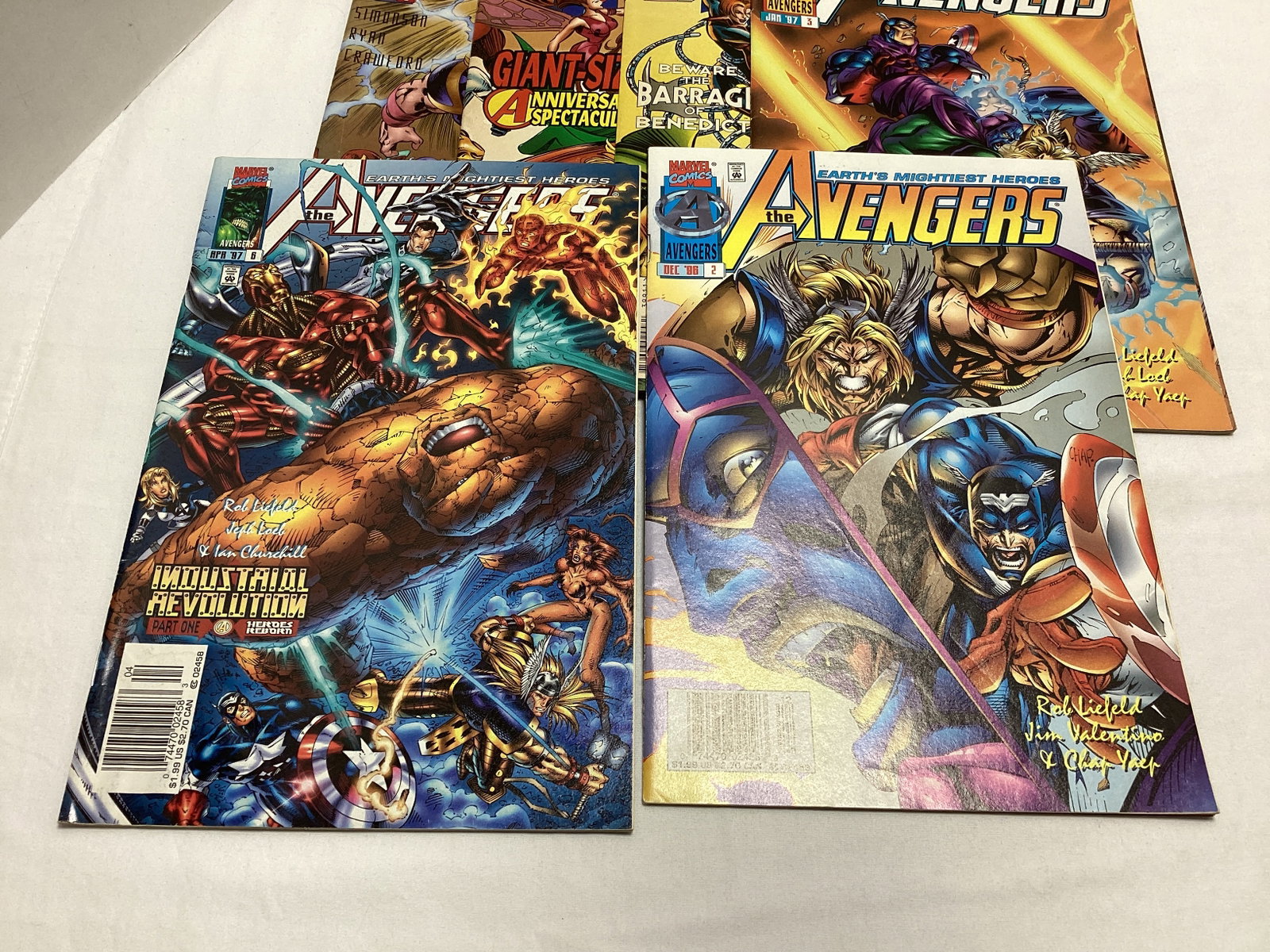 10 Avengers Marvel Comic Books - 4