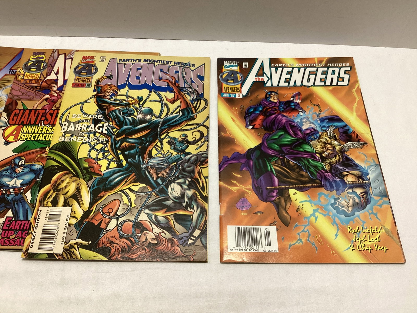 10 Avengers Marvel Comic Books - 5