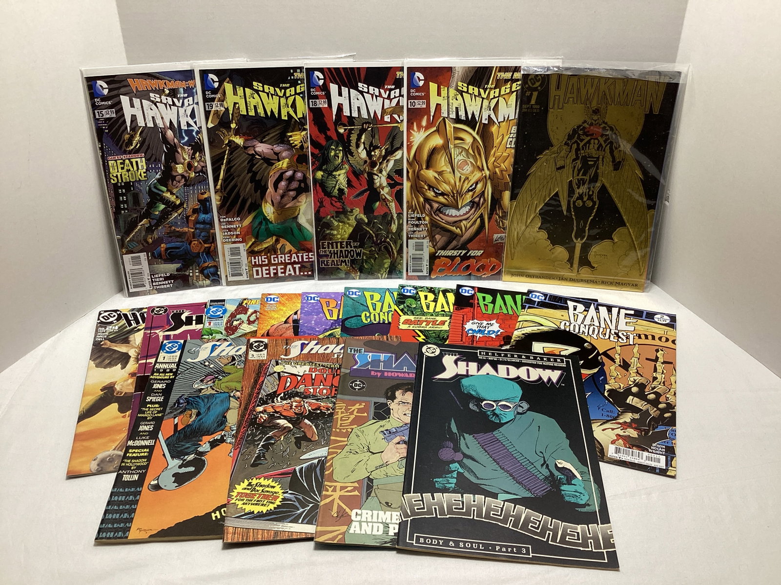18 DC Comic Books (1 of 6)