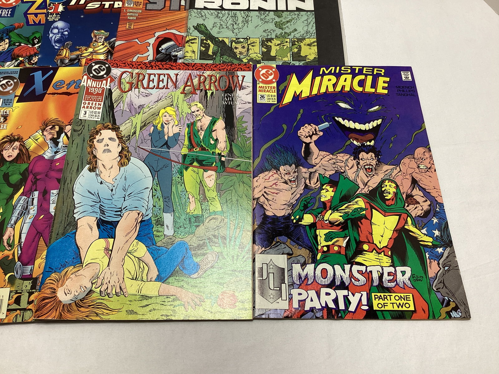 10 DC Comic Books - 2
