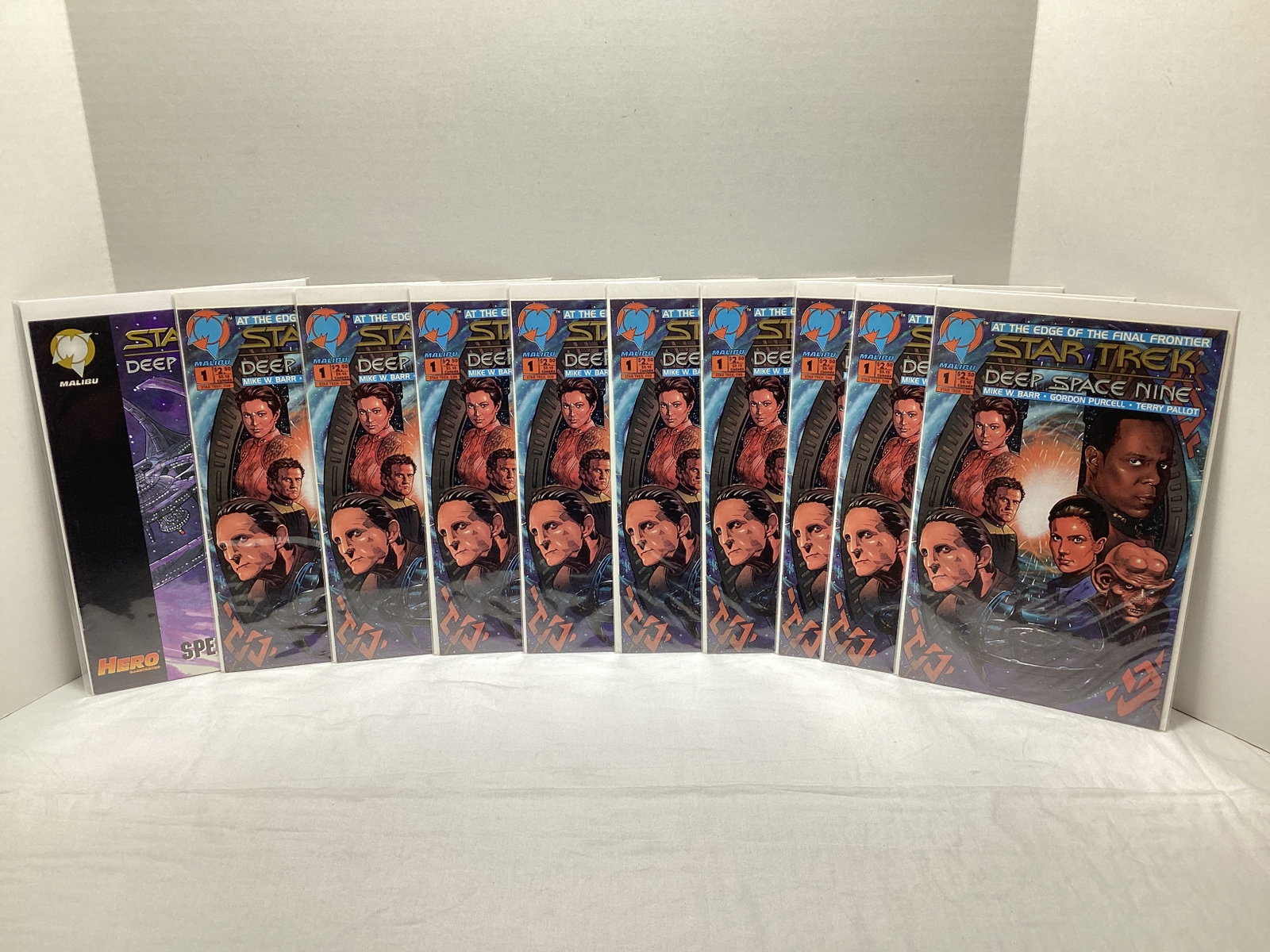10 Star Trek Malibu Comic Books: .