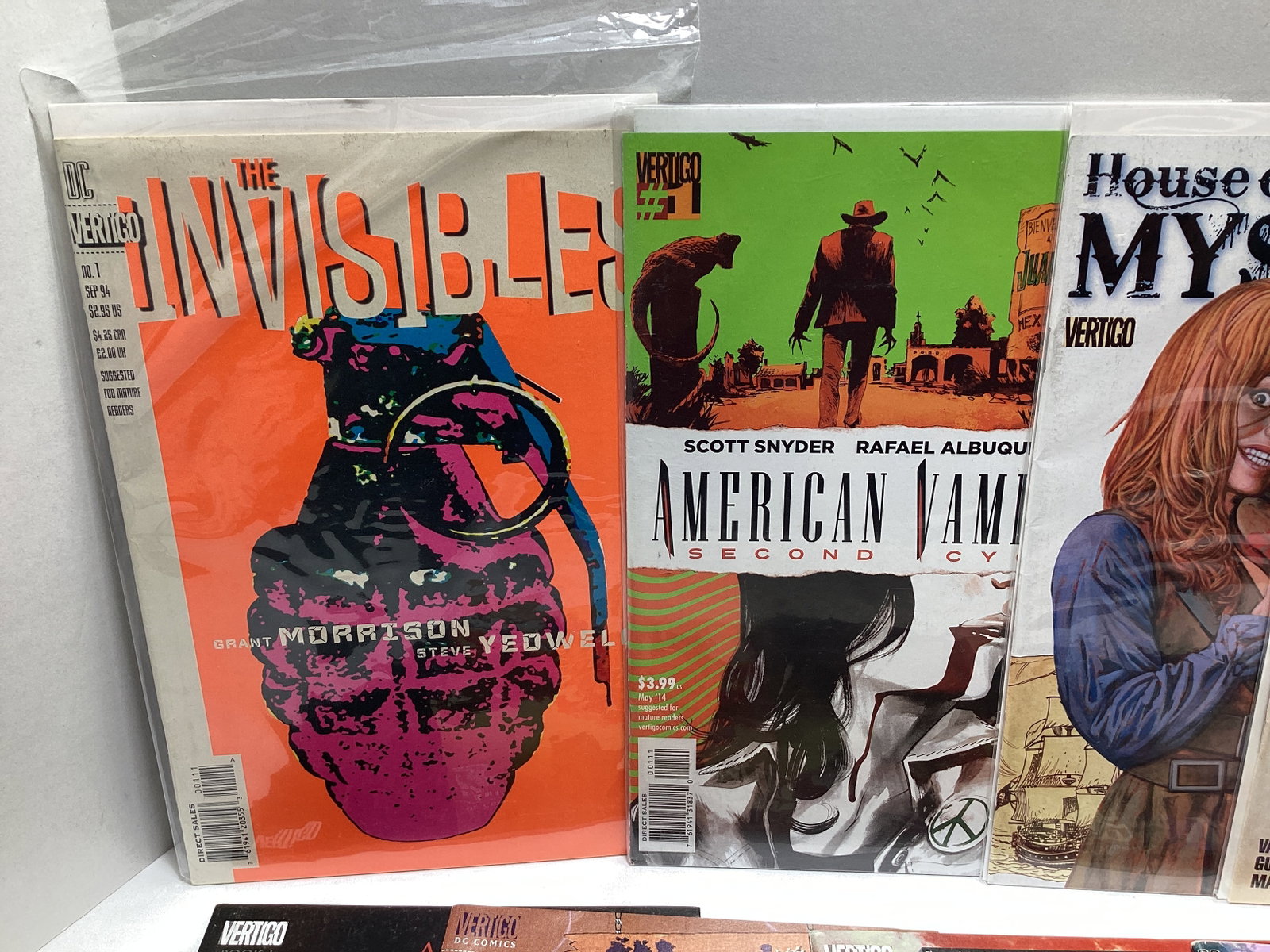 Eight Vertigo Comic Books - 3