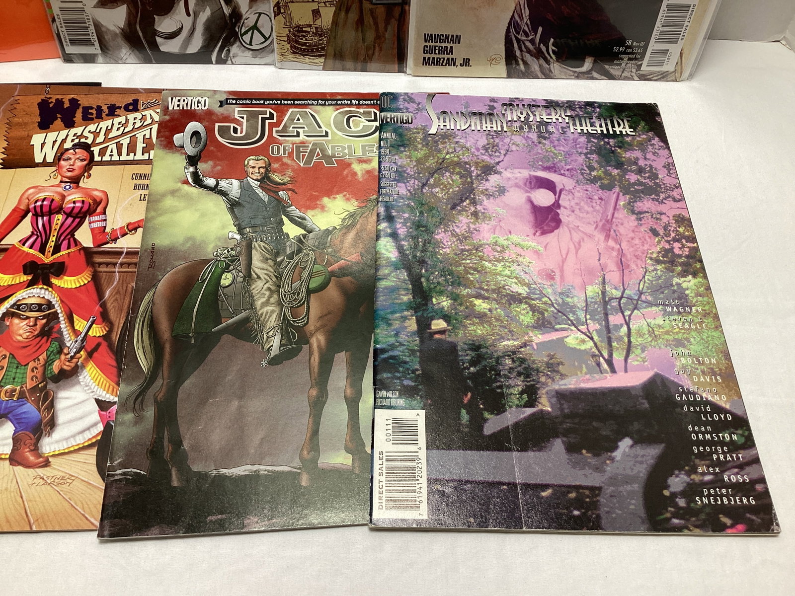Eight Vertigo Comic Books - 5