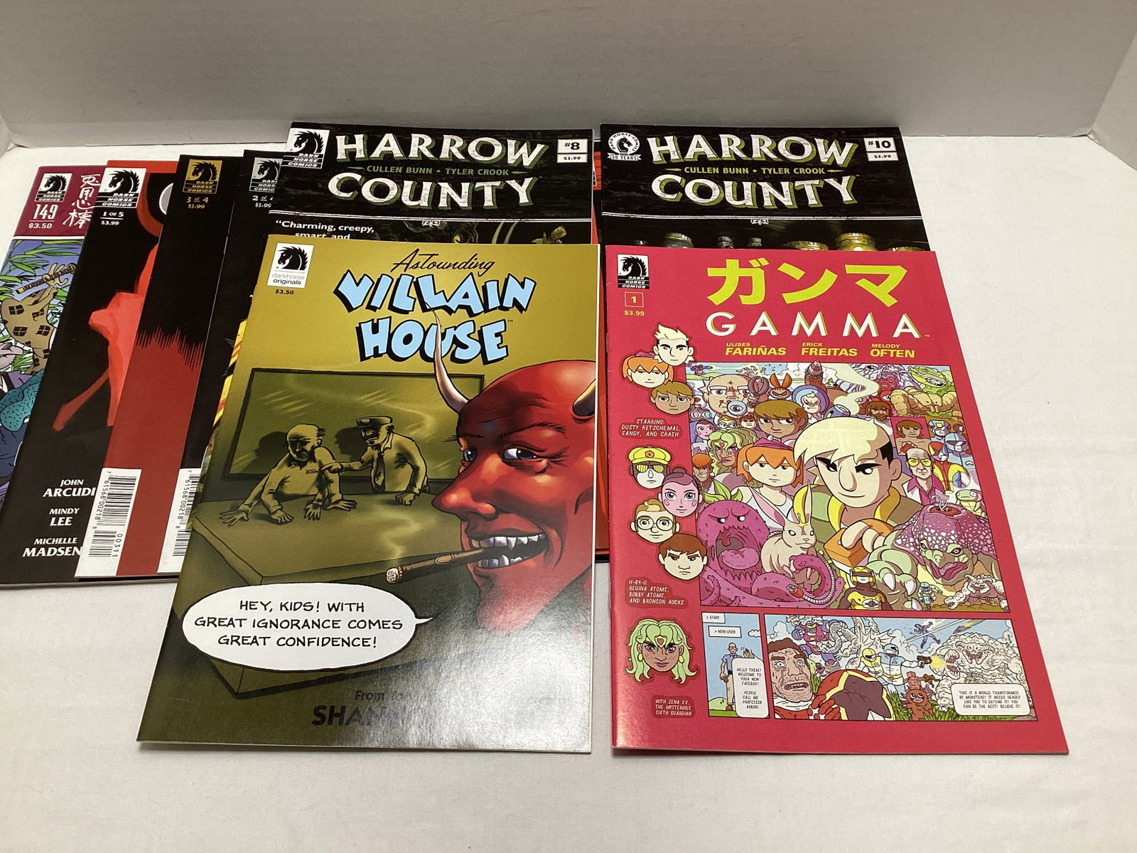 17 Dark Horse Comic Books - 3