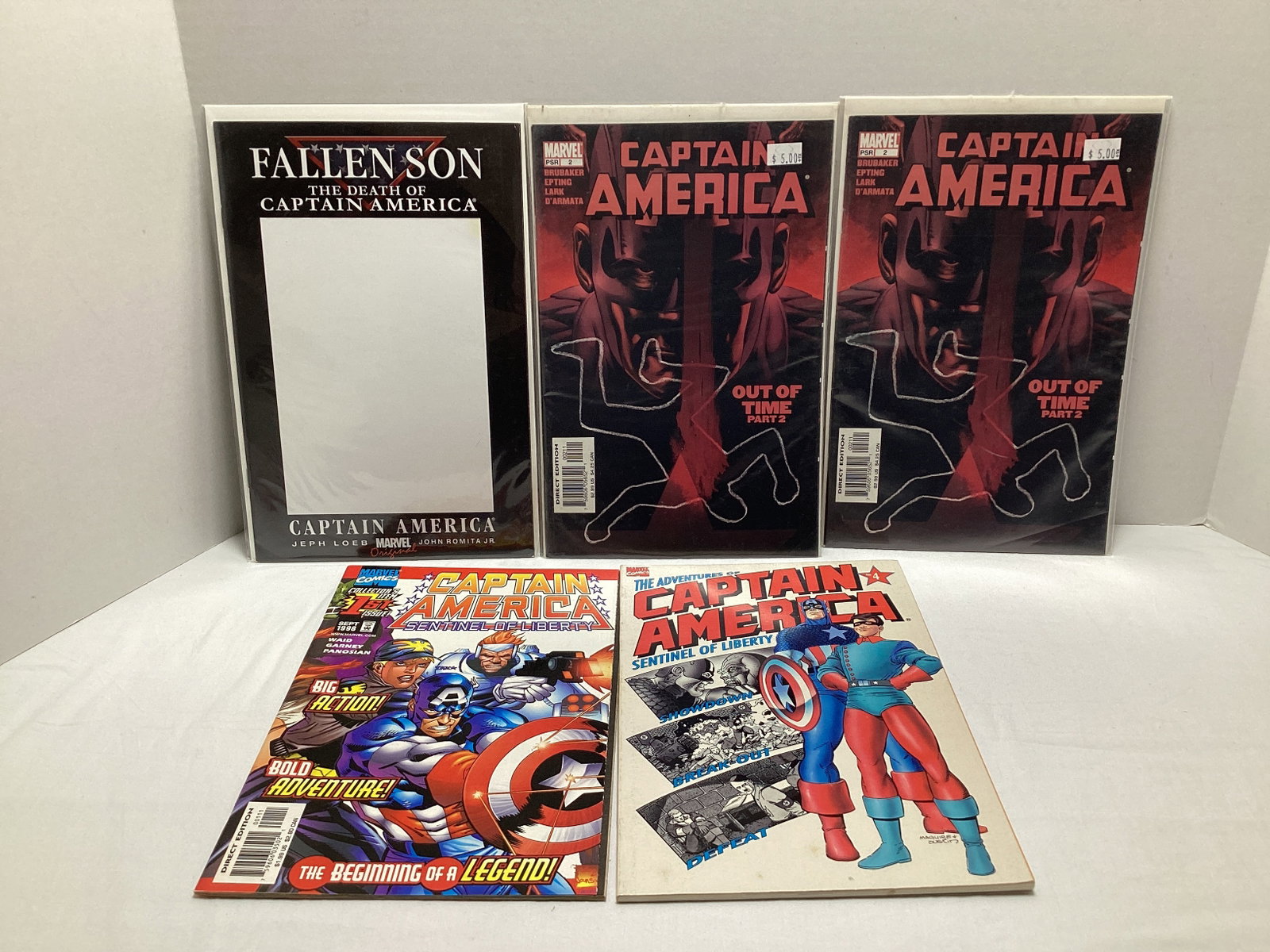 Five Captain America Marvel Comic Books (1 of 4)