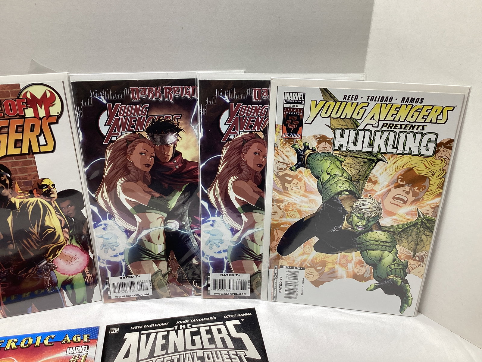 Seven Avengers Marvel Comic Books - 3
