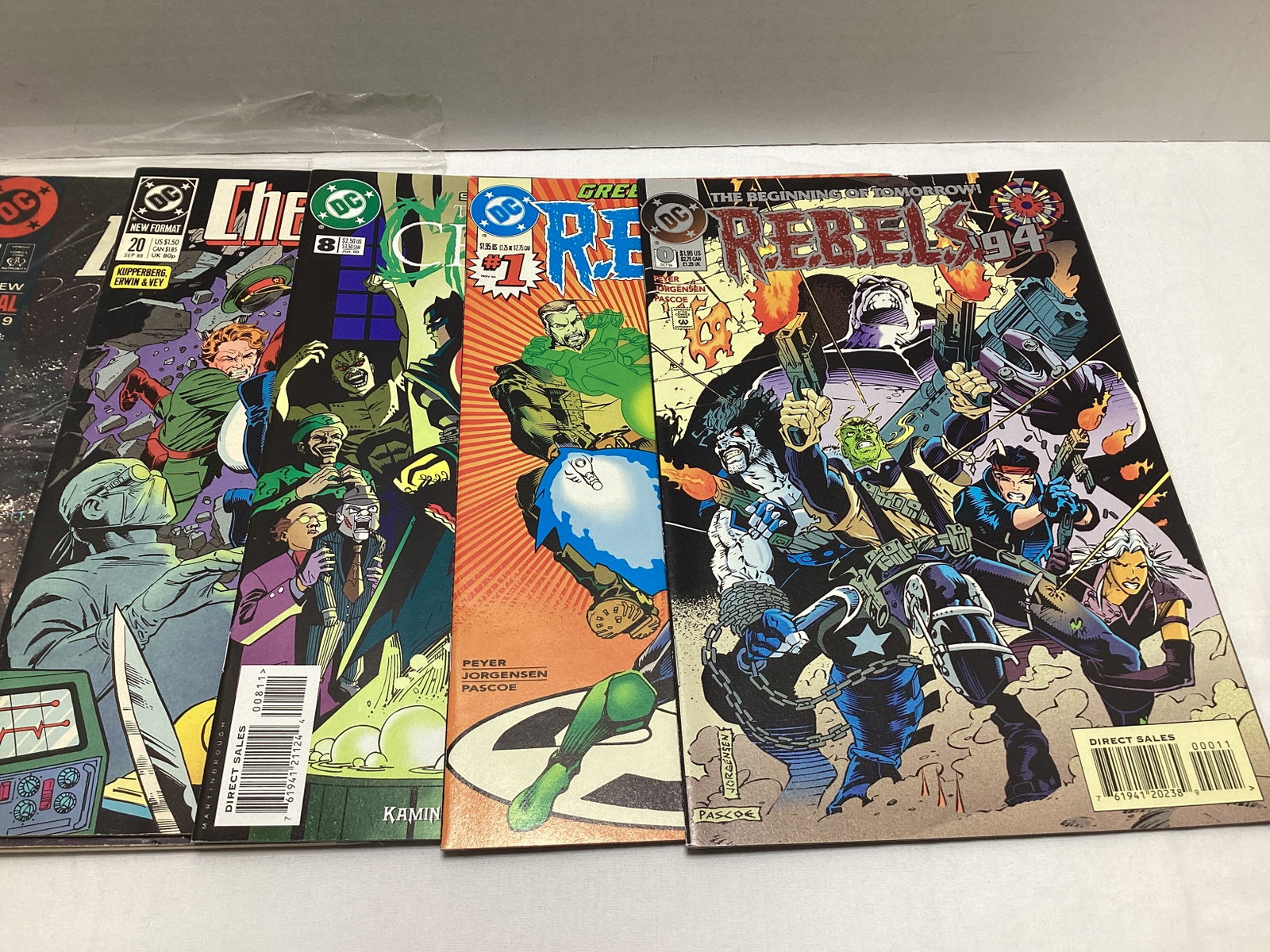 10 DC Comic Books - 3