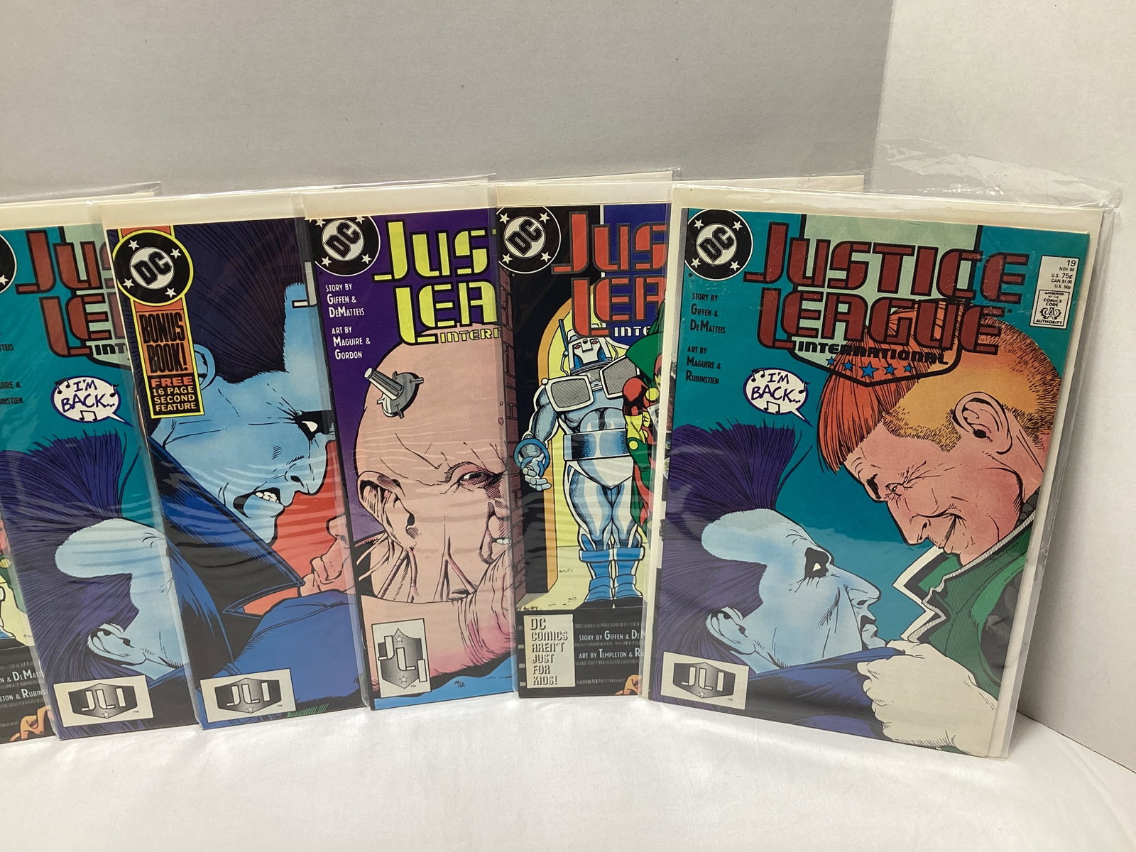 11 Justice League International DC Comic Books - 3