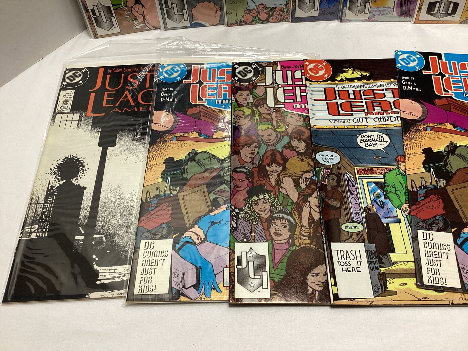 13 Justice League of America DC Comic Books - 5