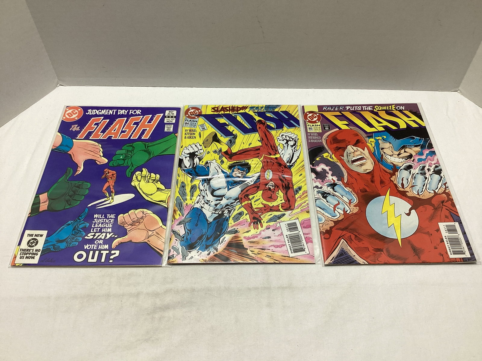 Three Flash DC Comic Books (1 of 4)