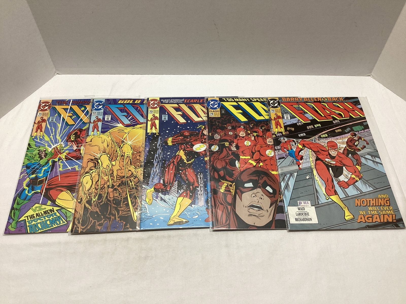 Five Flash DC Comic Books: .