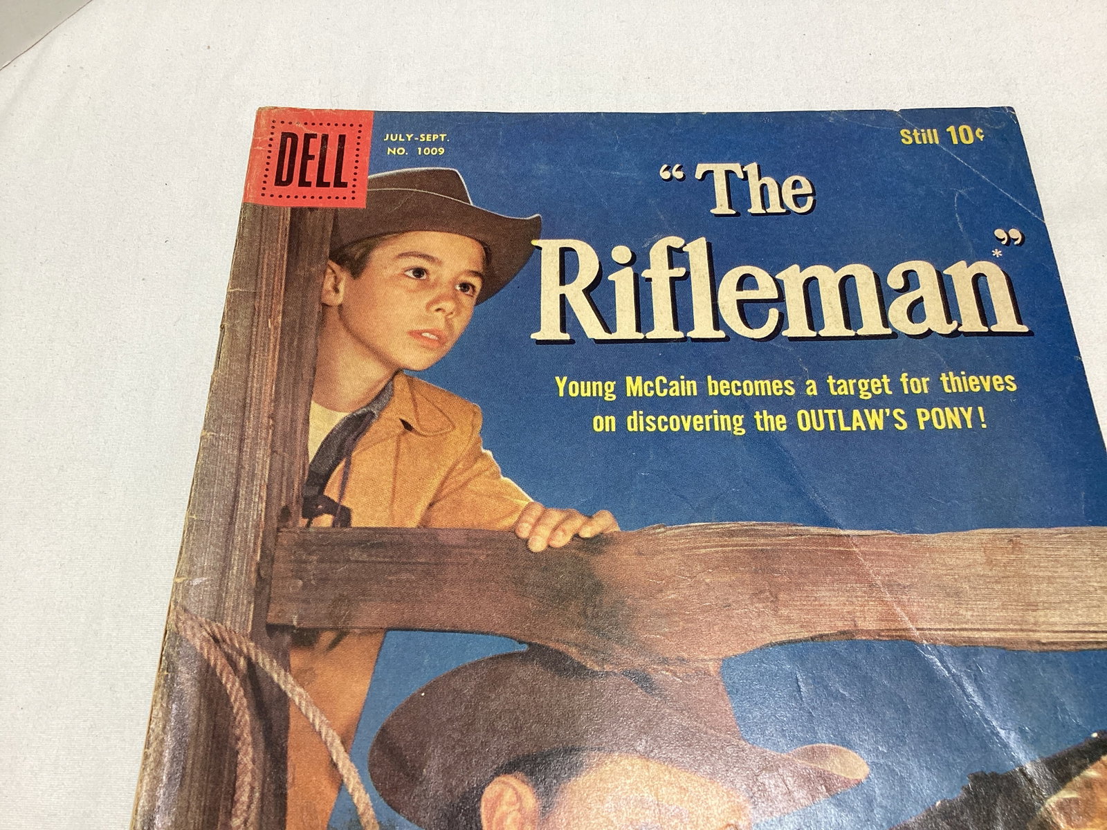 Dell Four Color 1009 the Rifleman Comic Book - 2
